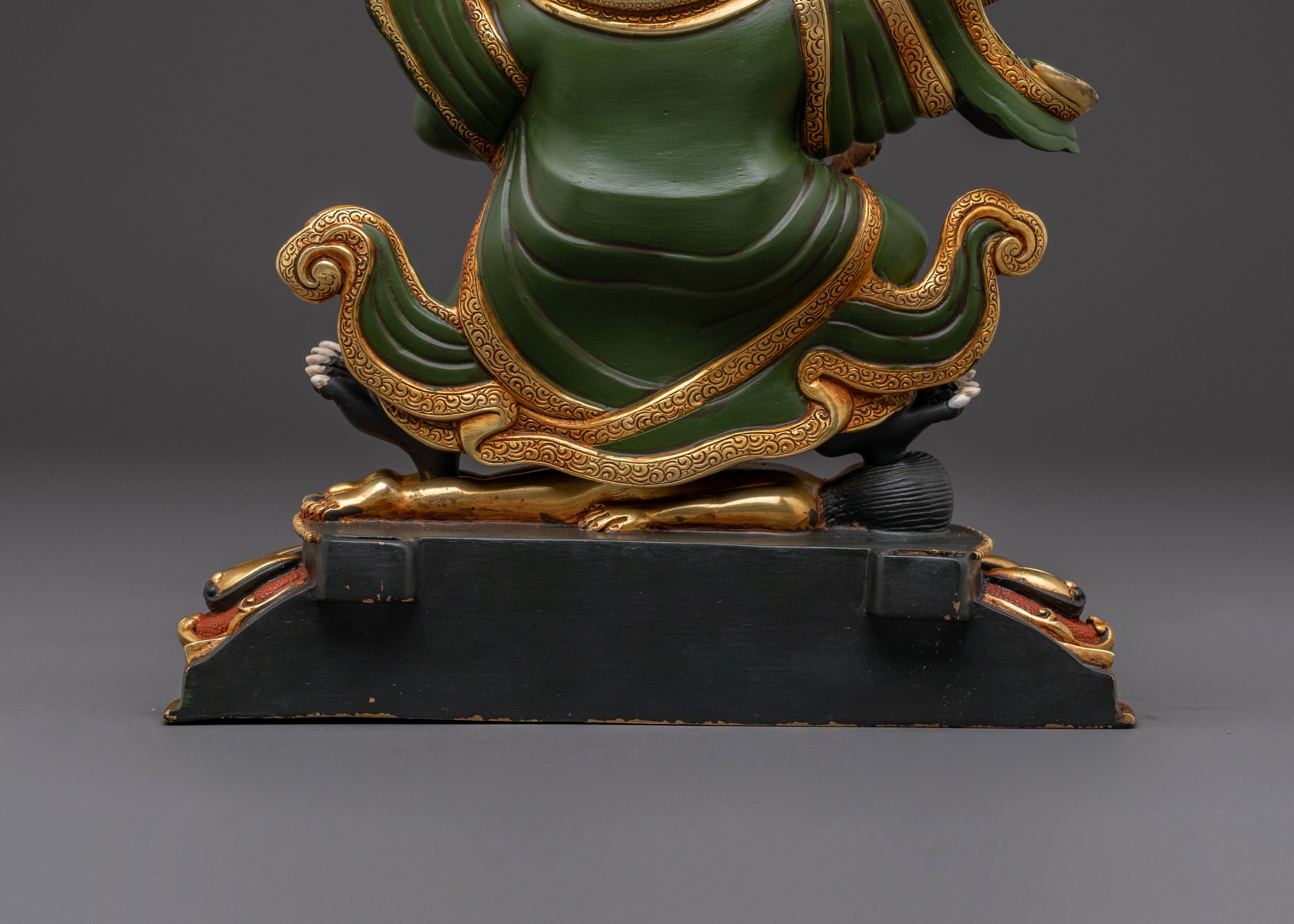 Mahakala Bernagchen Statue | The Divine Protector