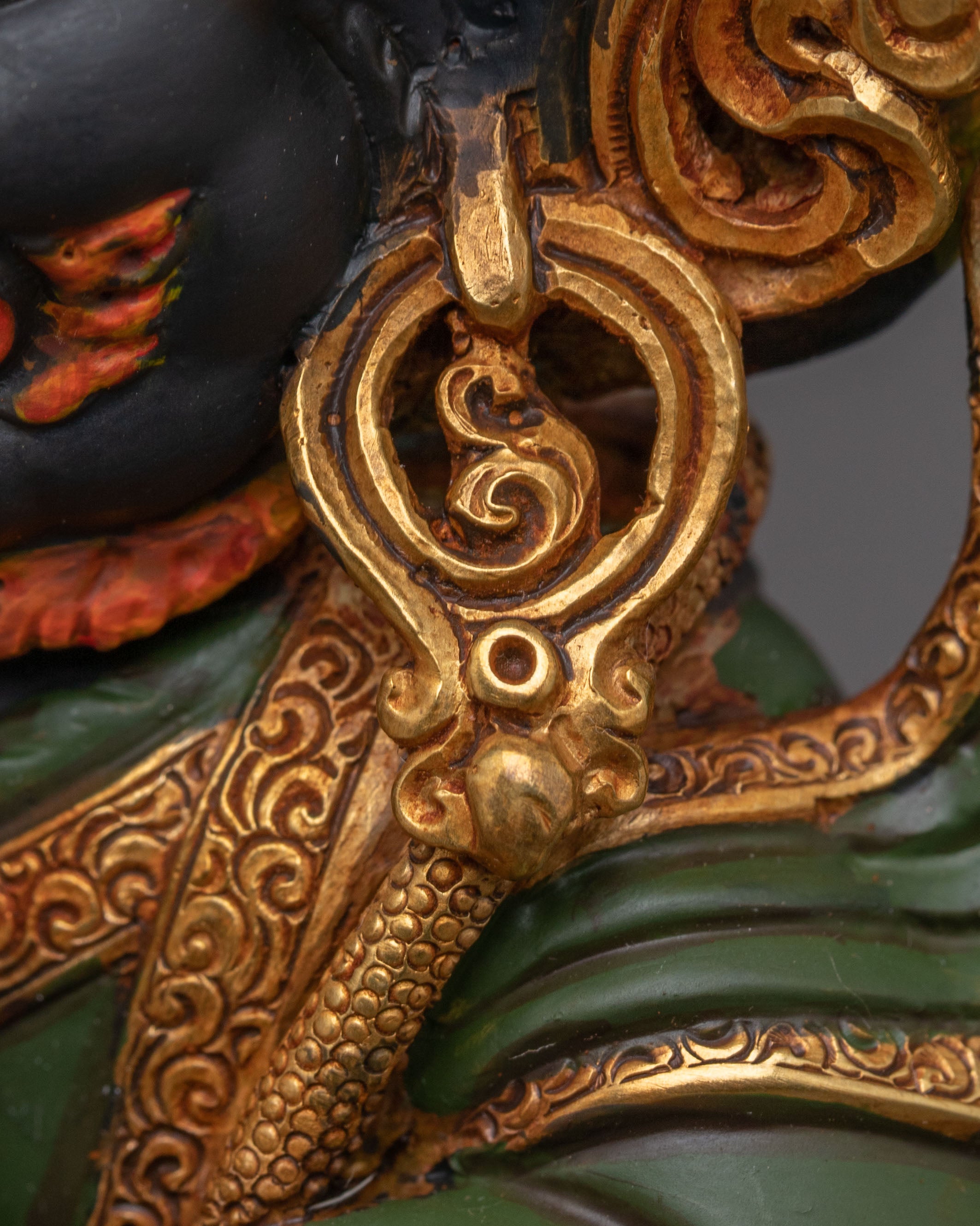 Mahakala Bernagchen Statue | The Divine Protector