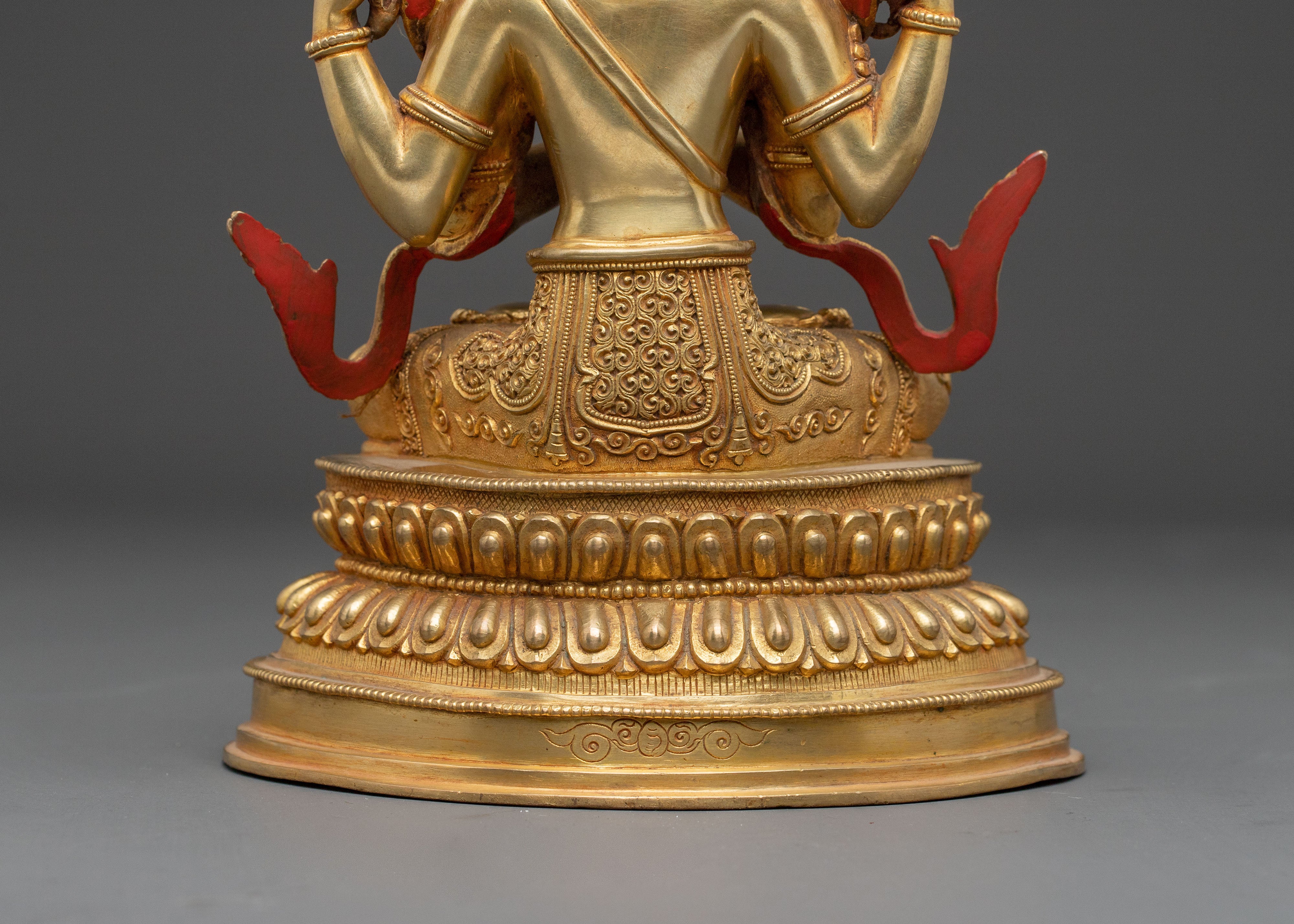 Chenrezig 24k Gold Gilded Statue | Meditational Decor