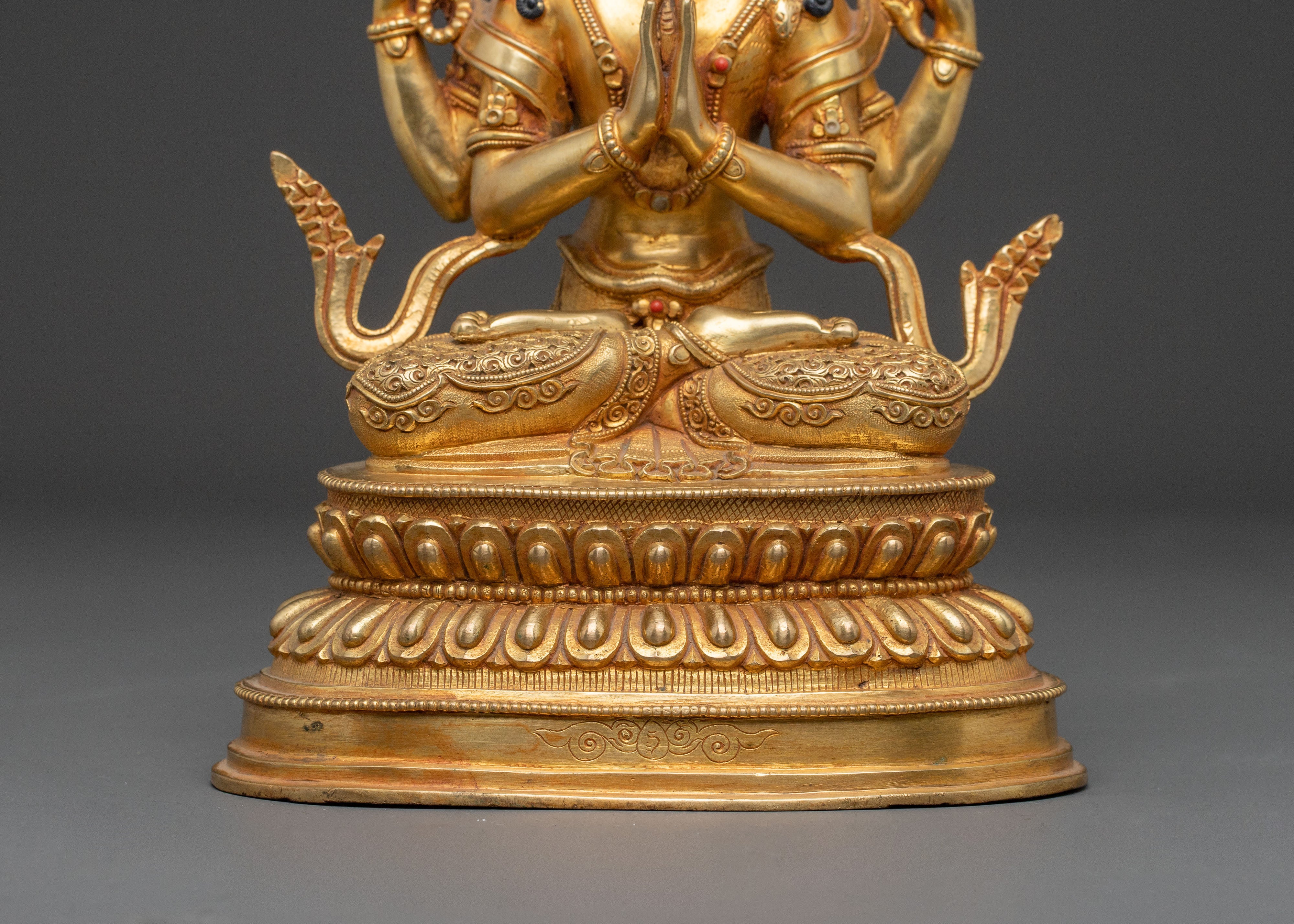 Chenrezig 24k Gold Gilded Statue | Meditational Decor