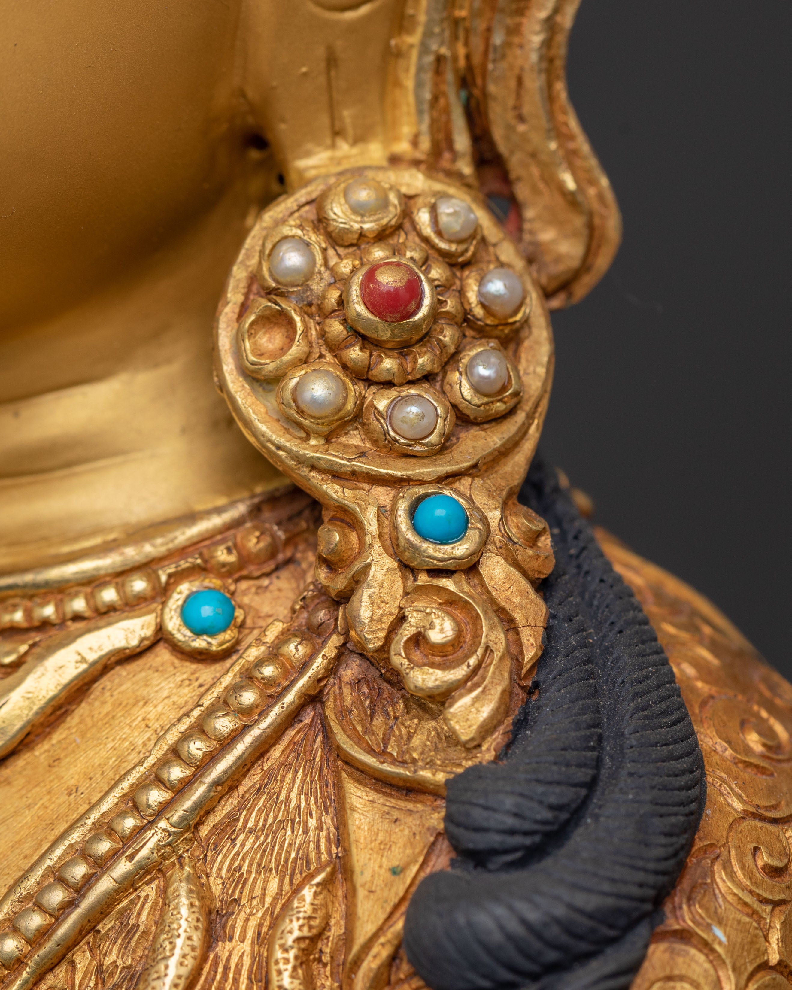 Chenrezig Statue of Compassion and Peace