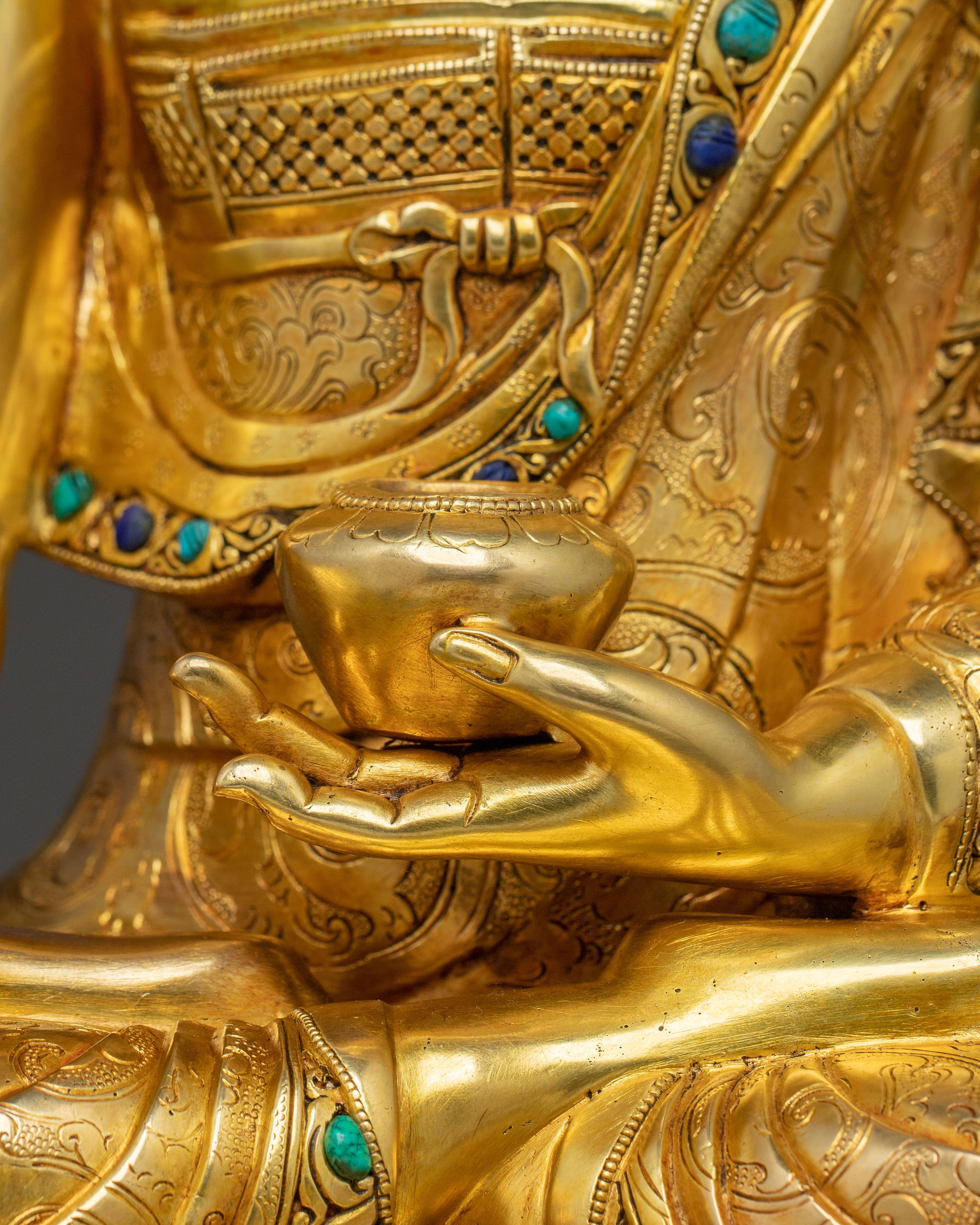 Shakyamuni Buddha Golden Dharma Statue | Enlightened Master of Wisdom