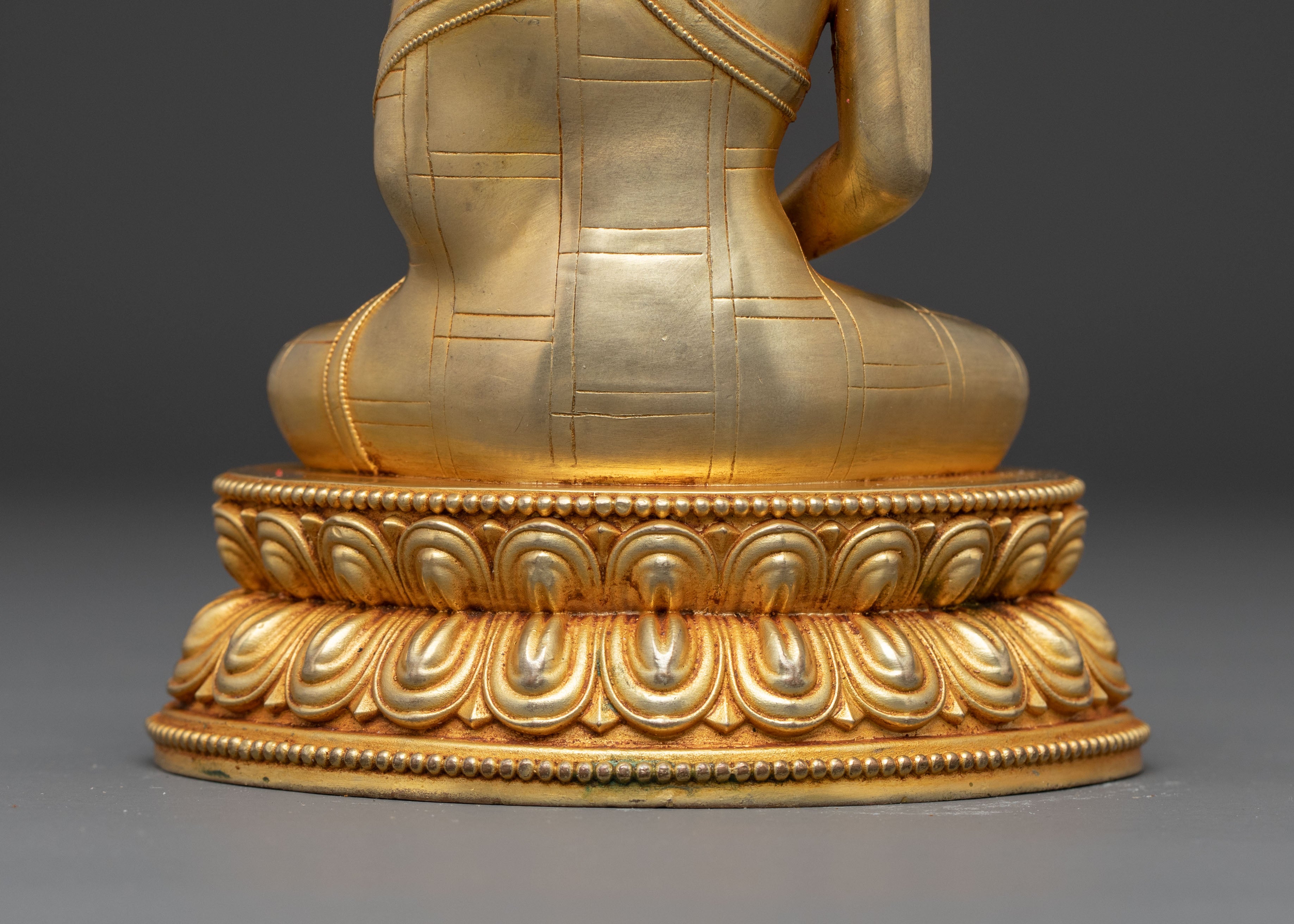 Golden Statue of Pure Land Buddha Amitabha | Ruler of the Pure Land