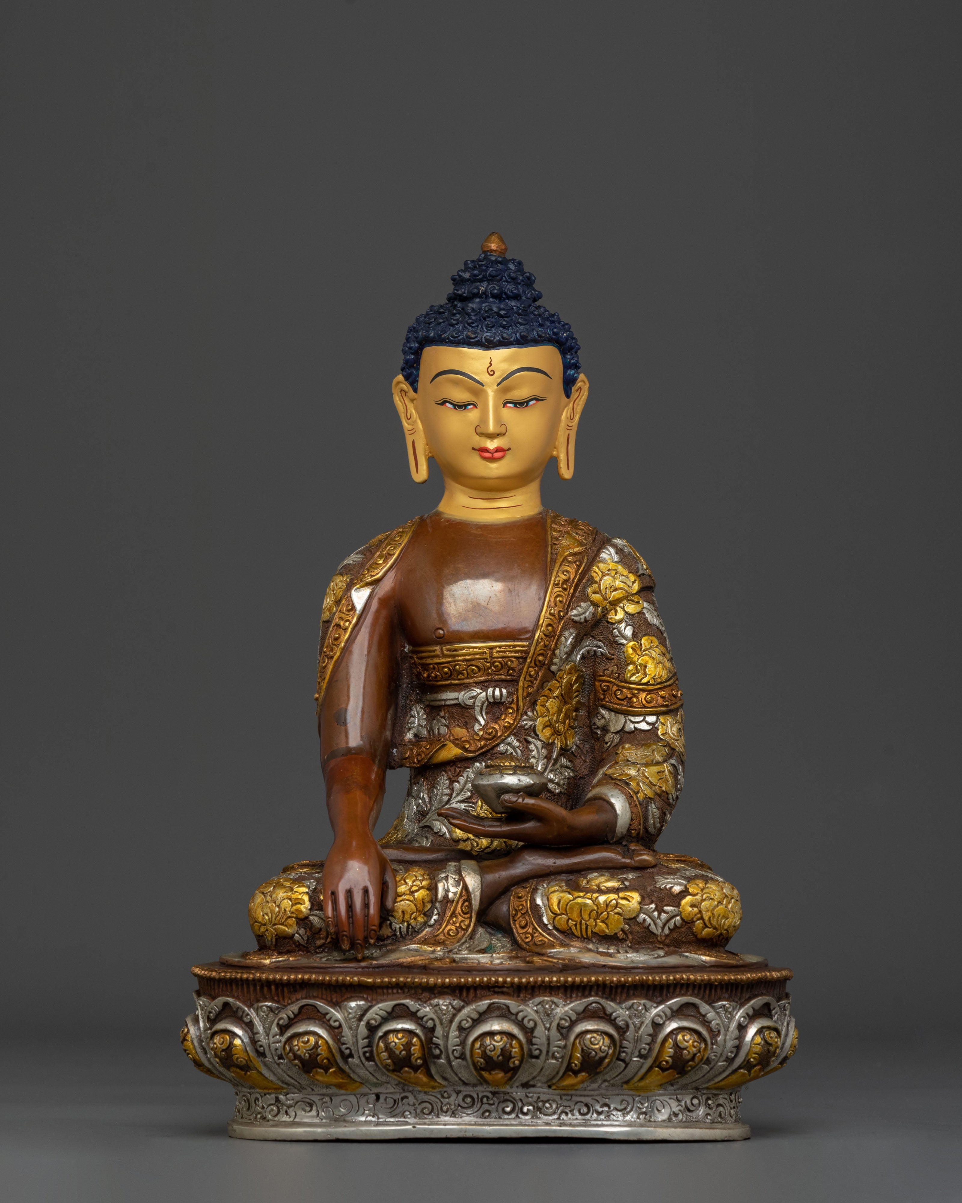 Handcrafted Himalayan Buddha Shakyamuni Statue