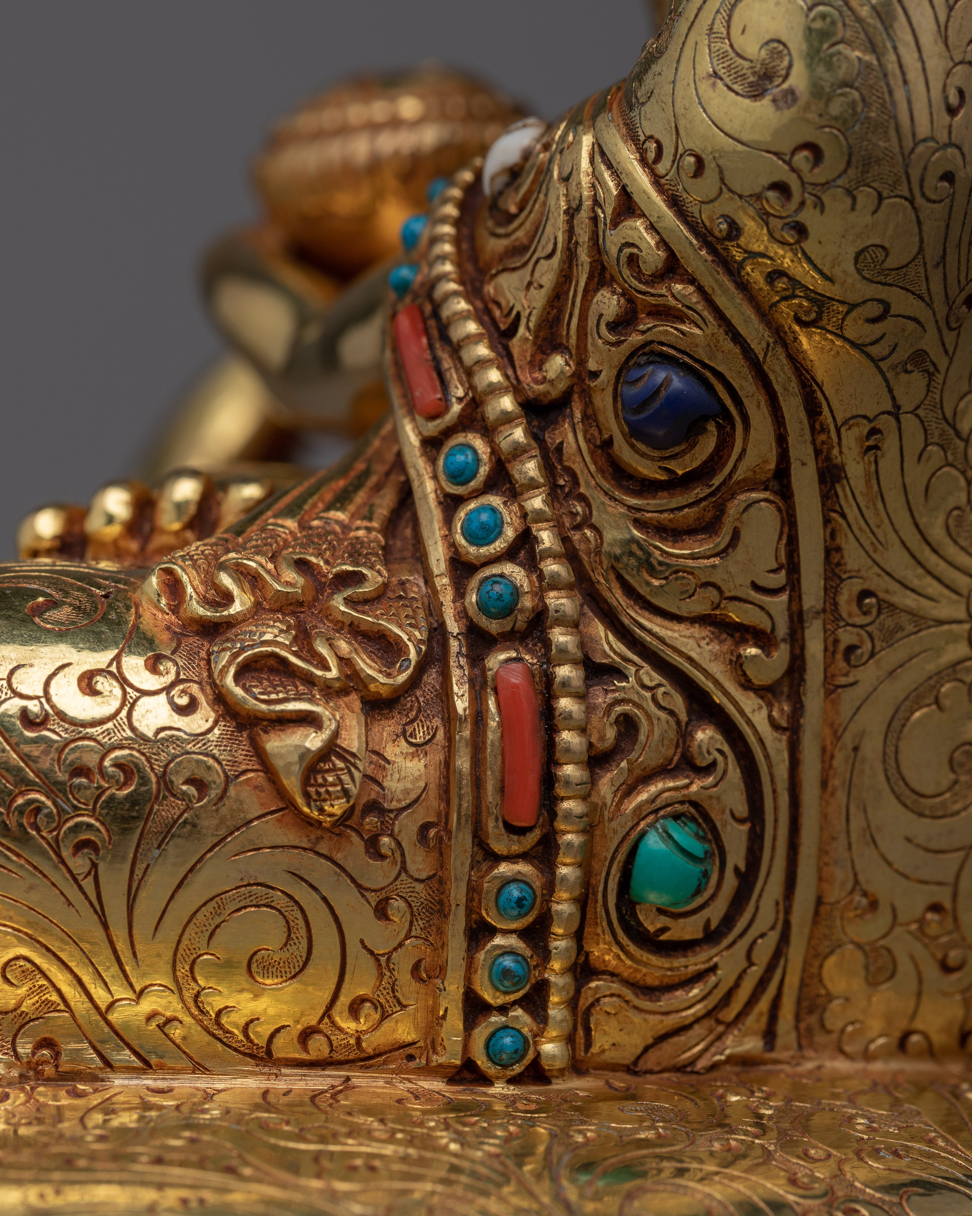 Gautam Buddha Golden Statue | High Quality Sculpture of Shakyamuni Buddha