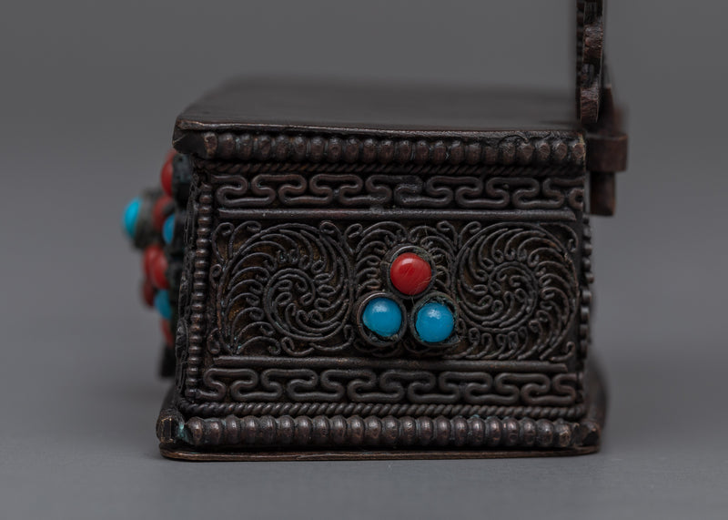 Discover the Mini Buddha Statue | A Majestic Icon of Enlightenment Guru Rinpoche