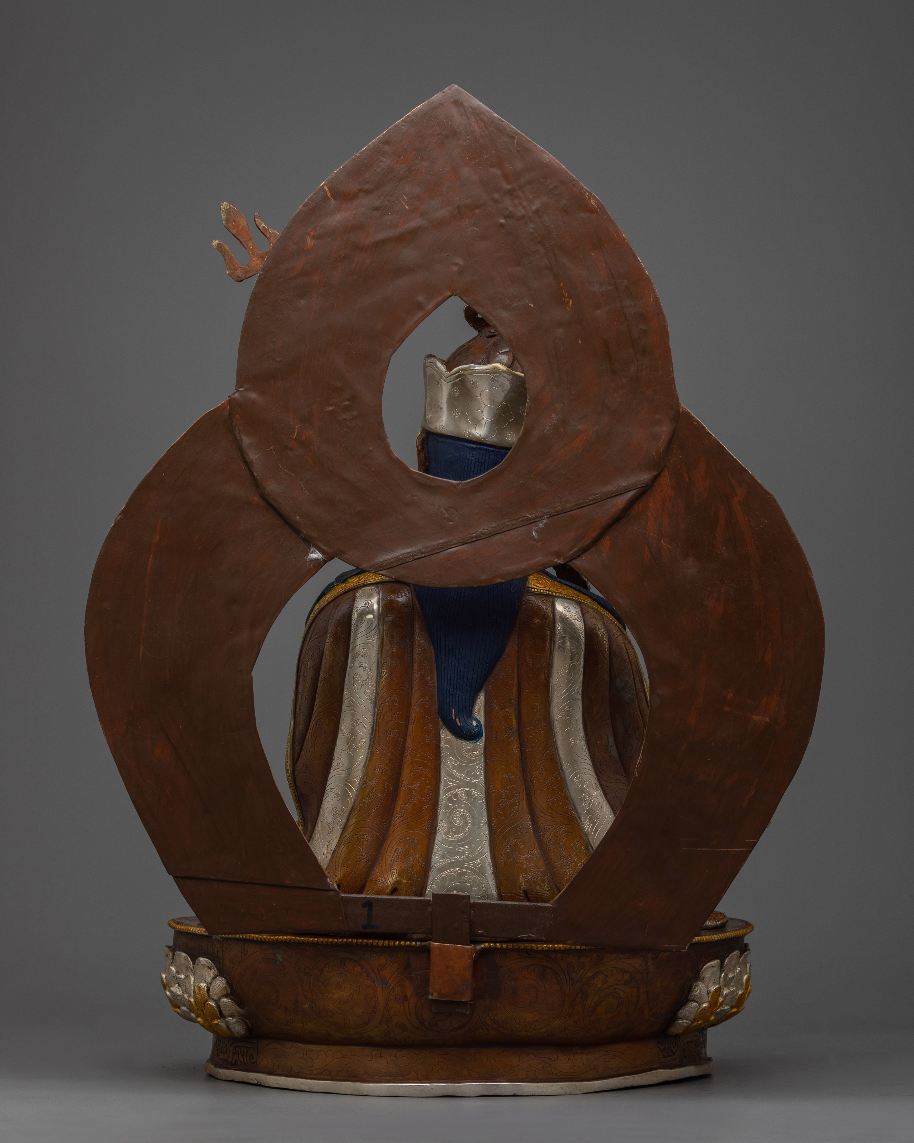 Guru Rinpoche Tibetan Statue | Discover Spiritual Illumination