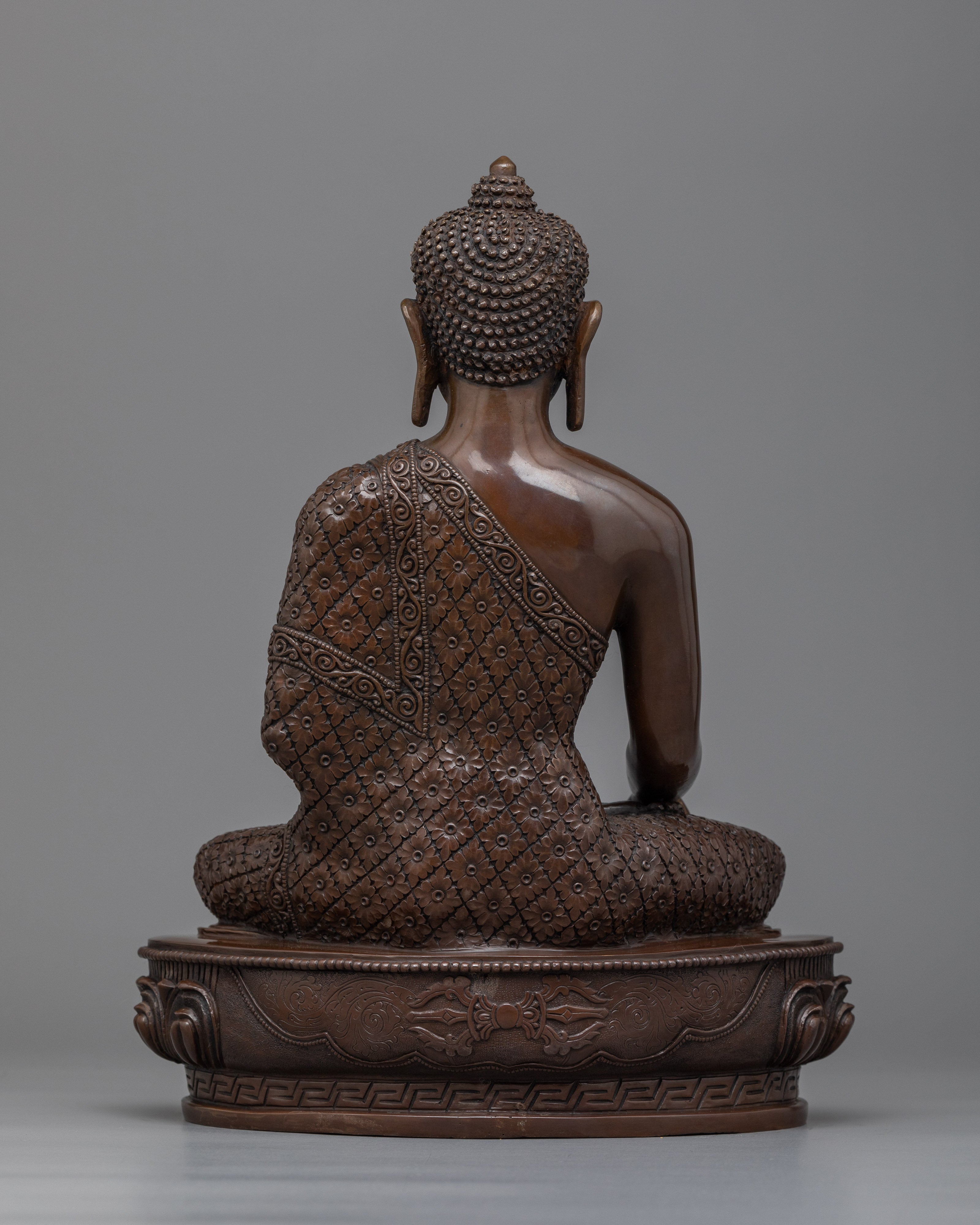 Serene Buddha Shakya Statue | Embodiment of Peace and Enlightenment