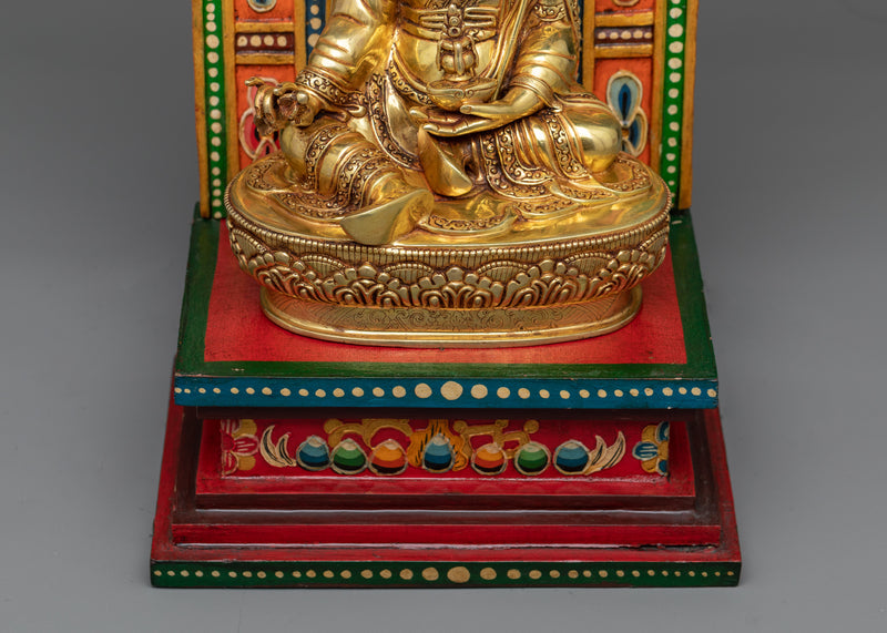 Discover the Enlightened Presence of Padmasambava | A Magnificent Buddhist Statue