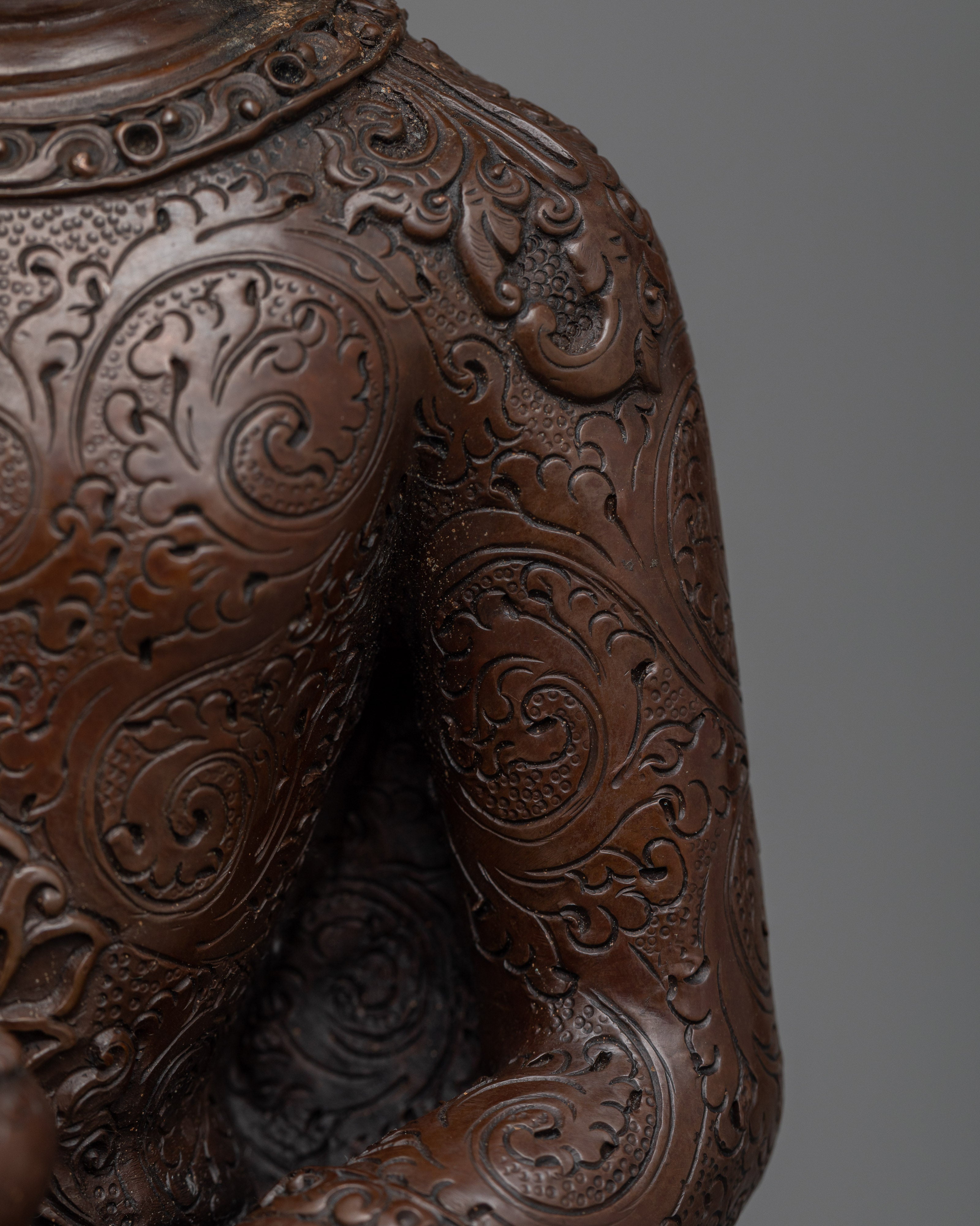 Buddha Shakyamuni Statue | Symbol of Enlightenment and Compassion