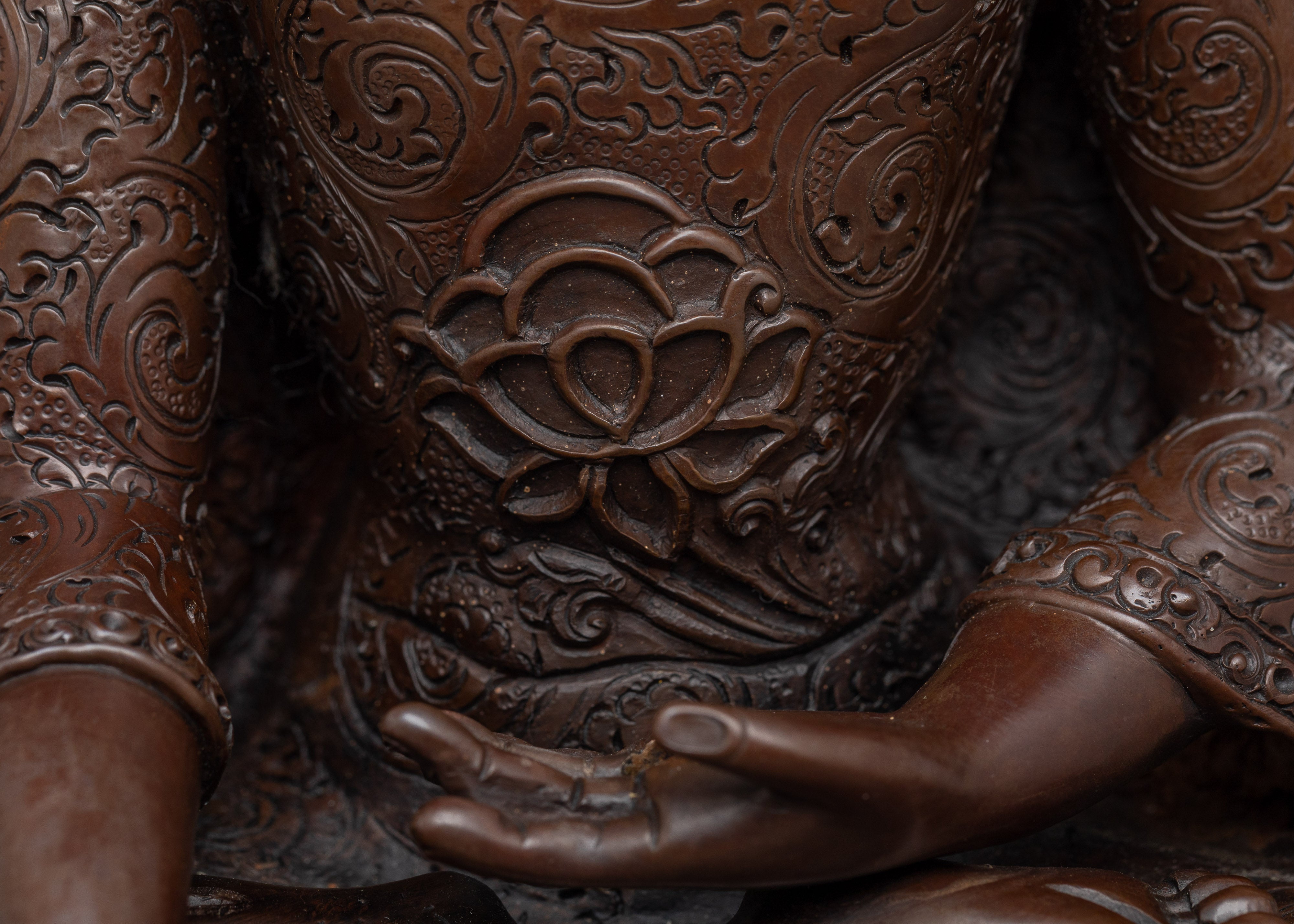 Buddha Shakyamuni Statue | Symbol of Enlightenment and Compassion