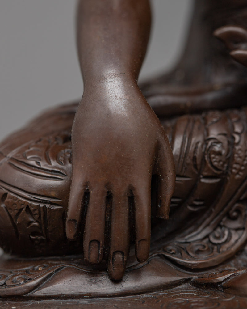 Shakamuni Buddha Statue | Immerse in the Essence of Buddhism