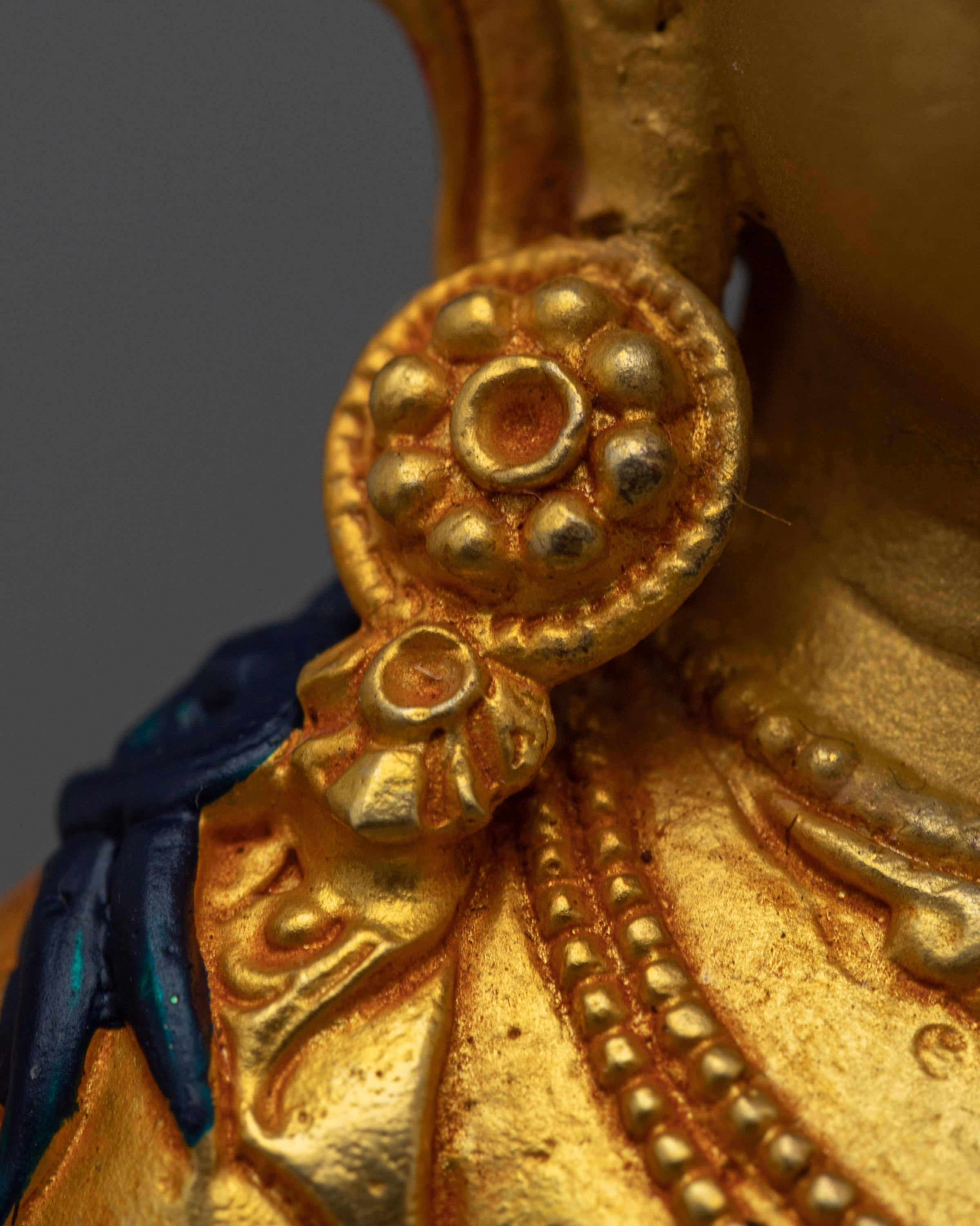 Avalokiteshvara Statue | The Bodhisattva of Compassion and Mercy