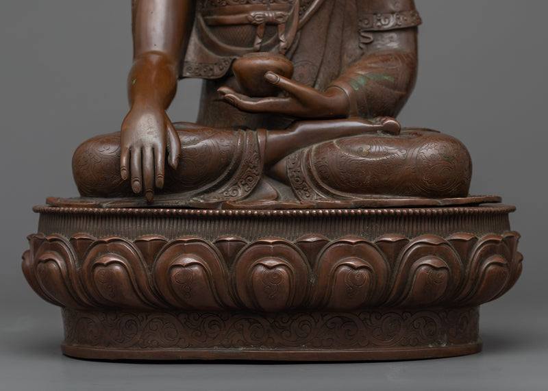 Distinguished Shakyamuni Gotama Statue | Enthrall Your Space with Spiritual Sculpture