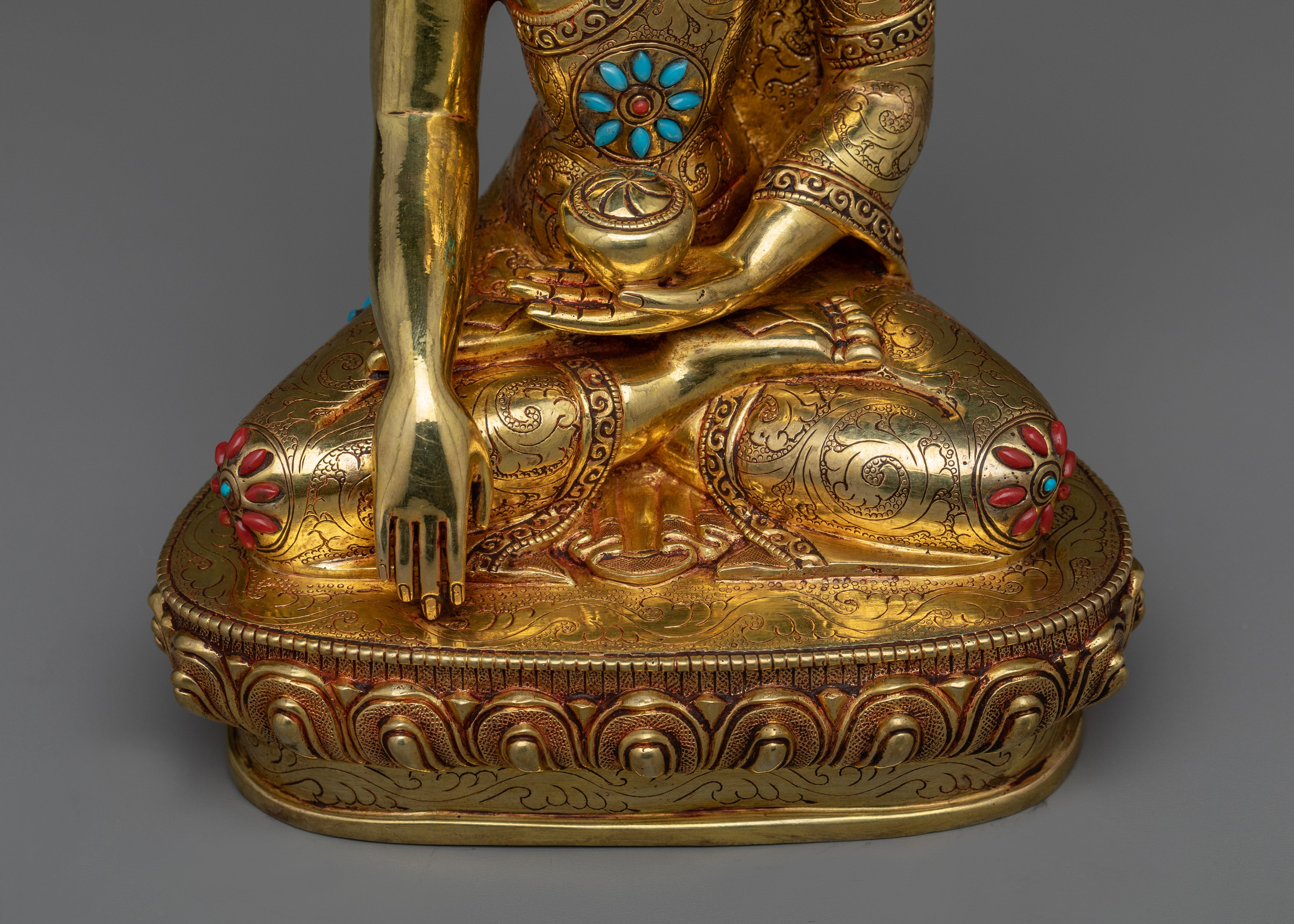 Shakyamuni Buddha Sacred Statue | Embodying the Enlightened One