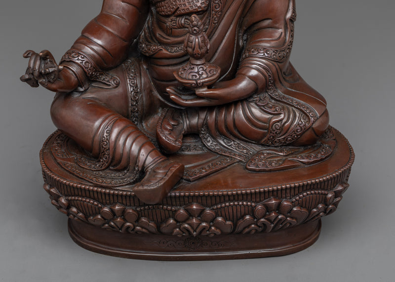 Guru Rinpoche Thần Chú Statue | A Spiritual Beacon