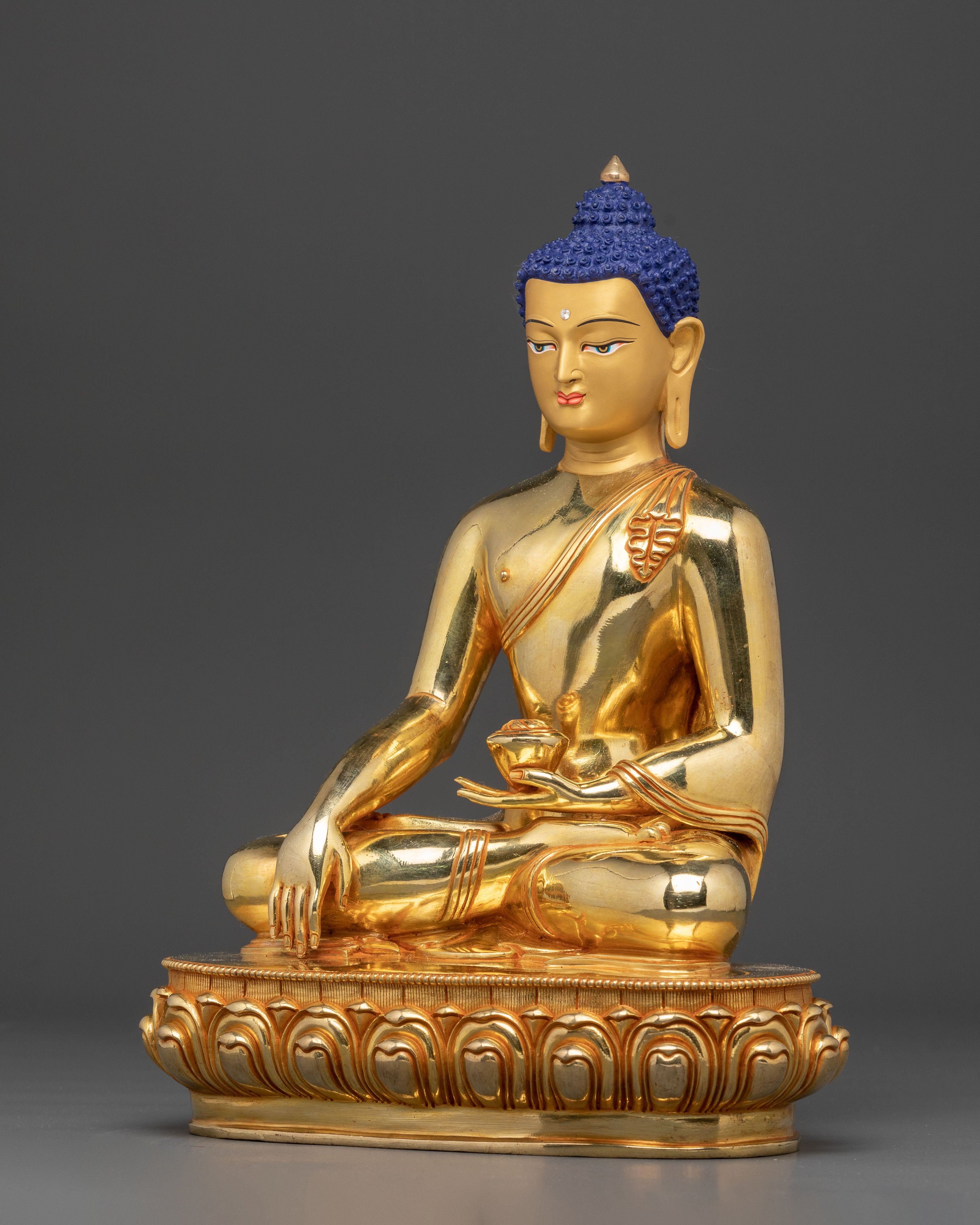 Handcrafted Statue of Buddha Shakyamuni | The Awakened One