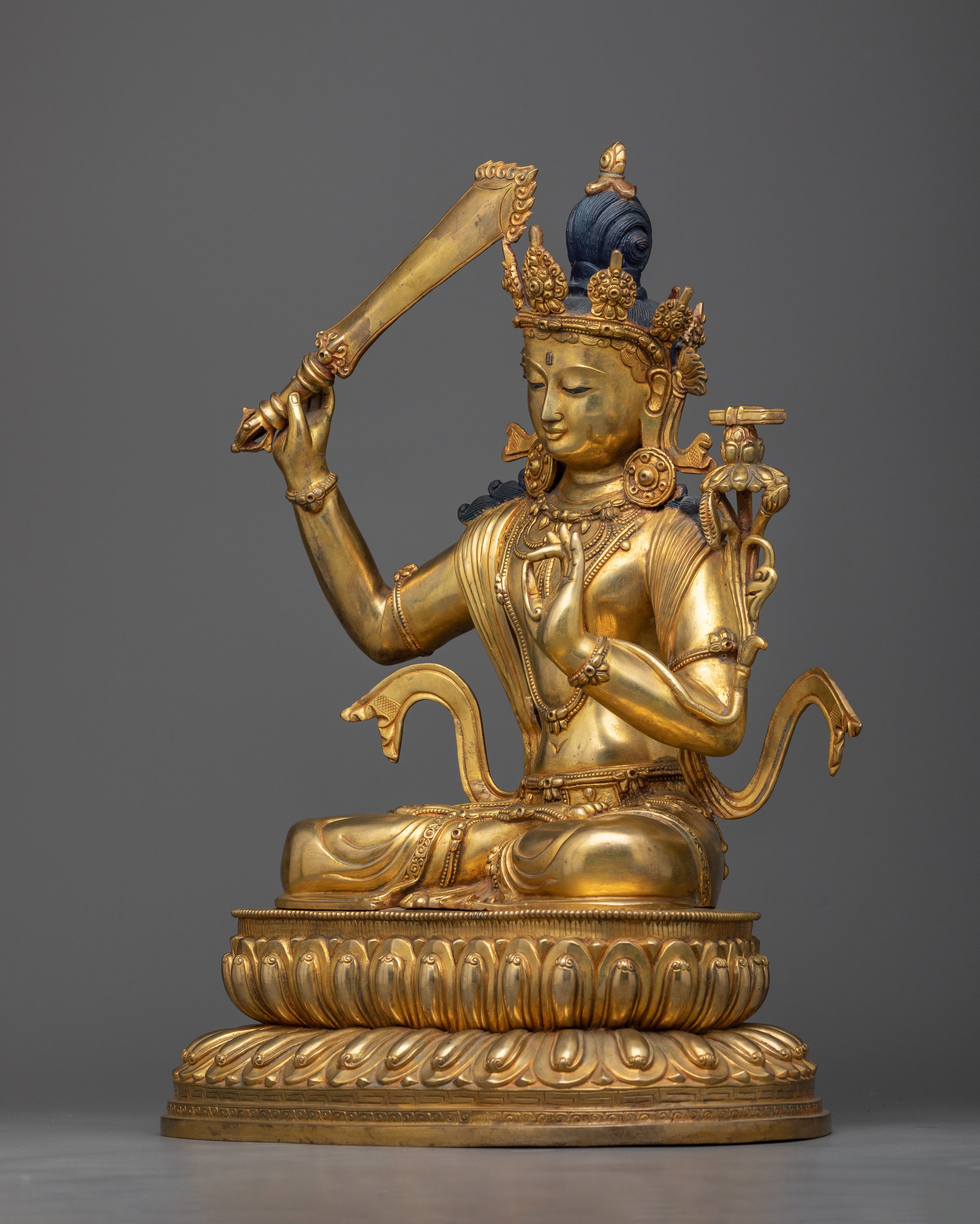 jampelyang-statue