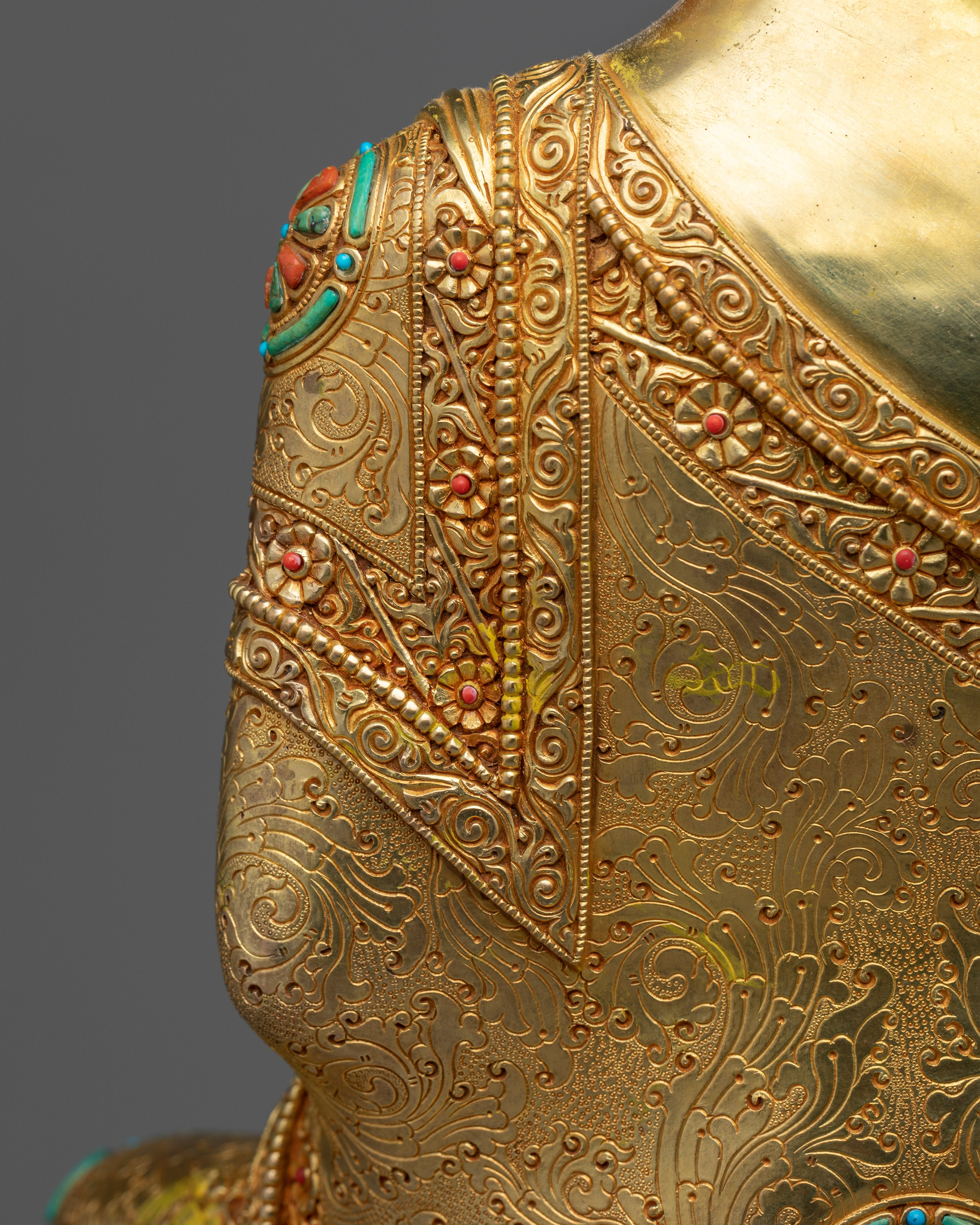 Medicine Buddha Sculpture | A Beacon of Healing and Radiance