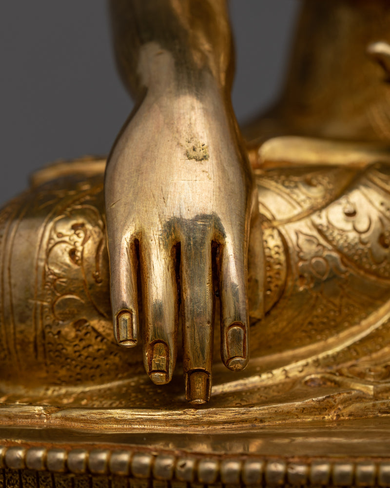 Gold Gilded Shakyamuni's Statue | The Renaissance of Serenity
