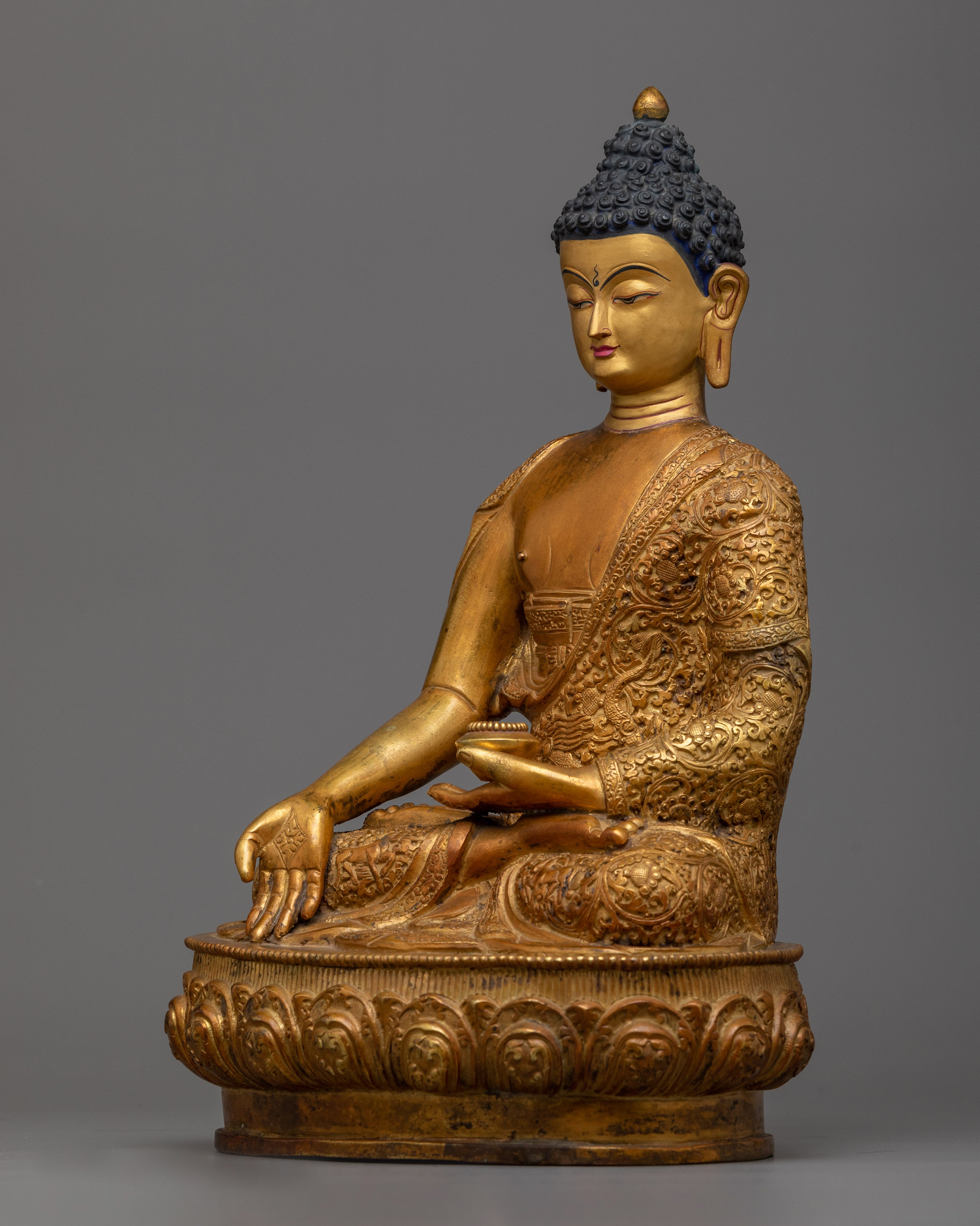 ratnasambhava-jewel-born-statue