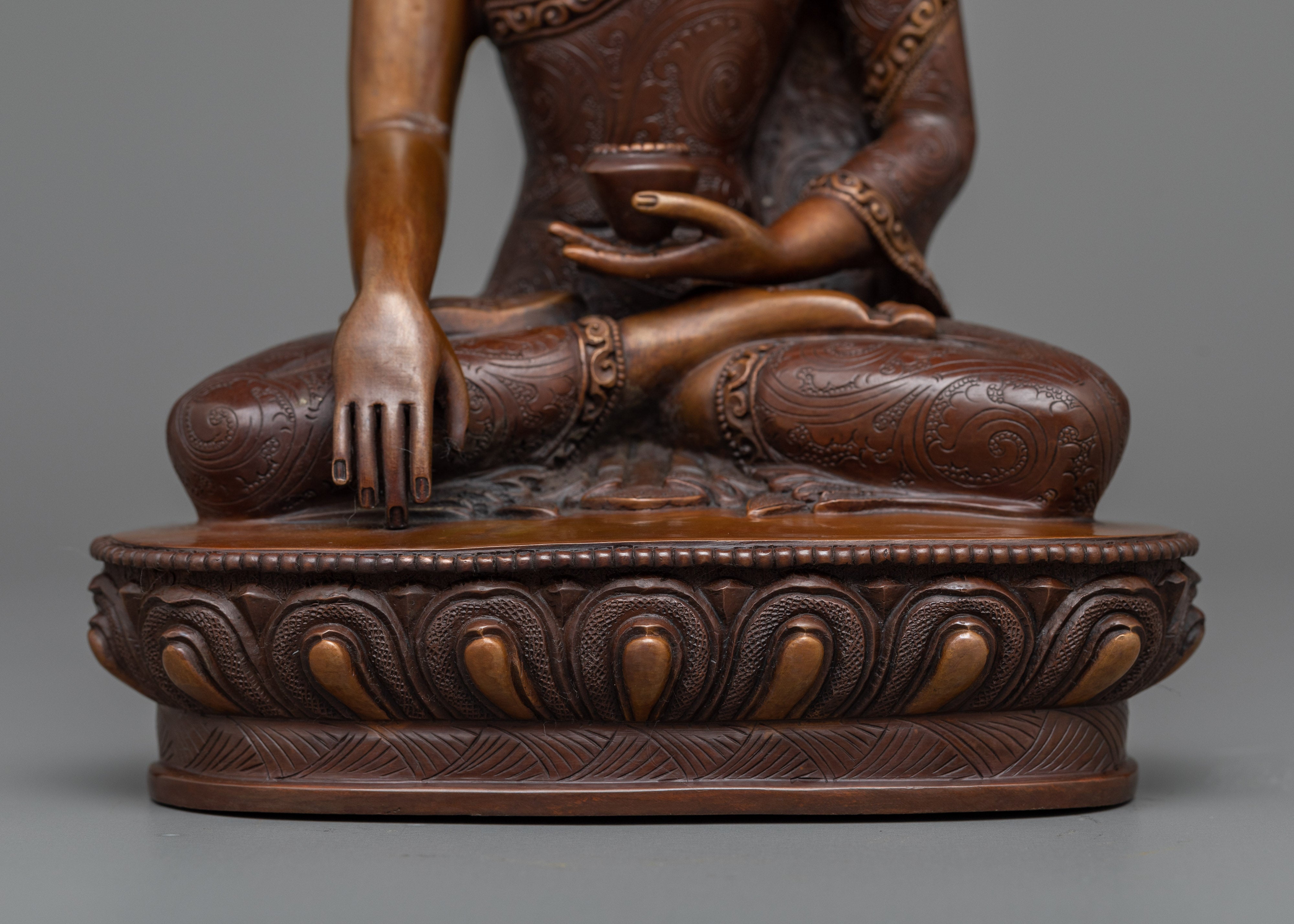 Figurine of Shakyamuni Buddha | Founder of Buddhism, Enlightened One