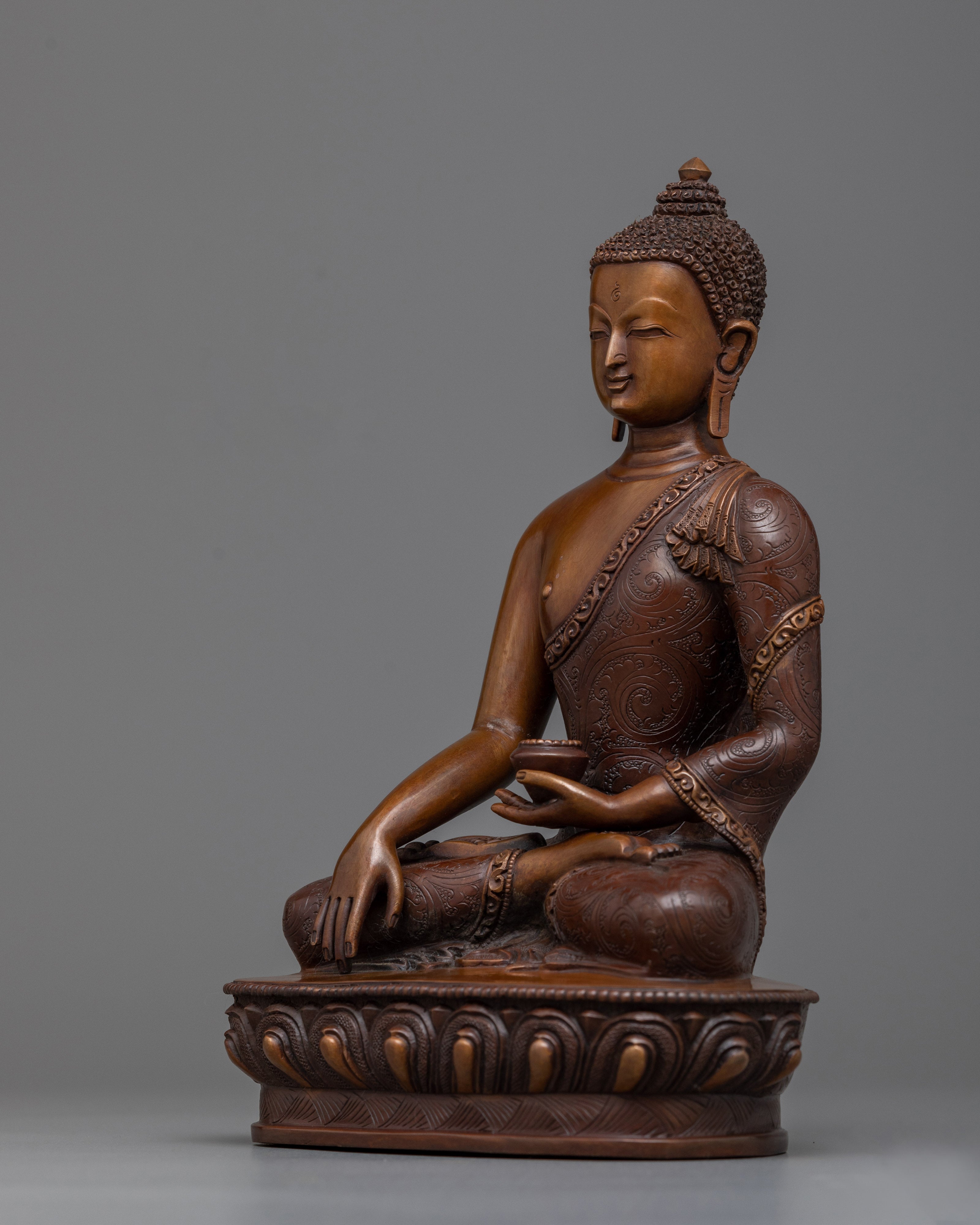 figurine-of-shakyamuni-buddha