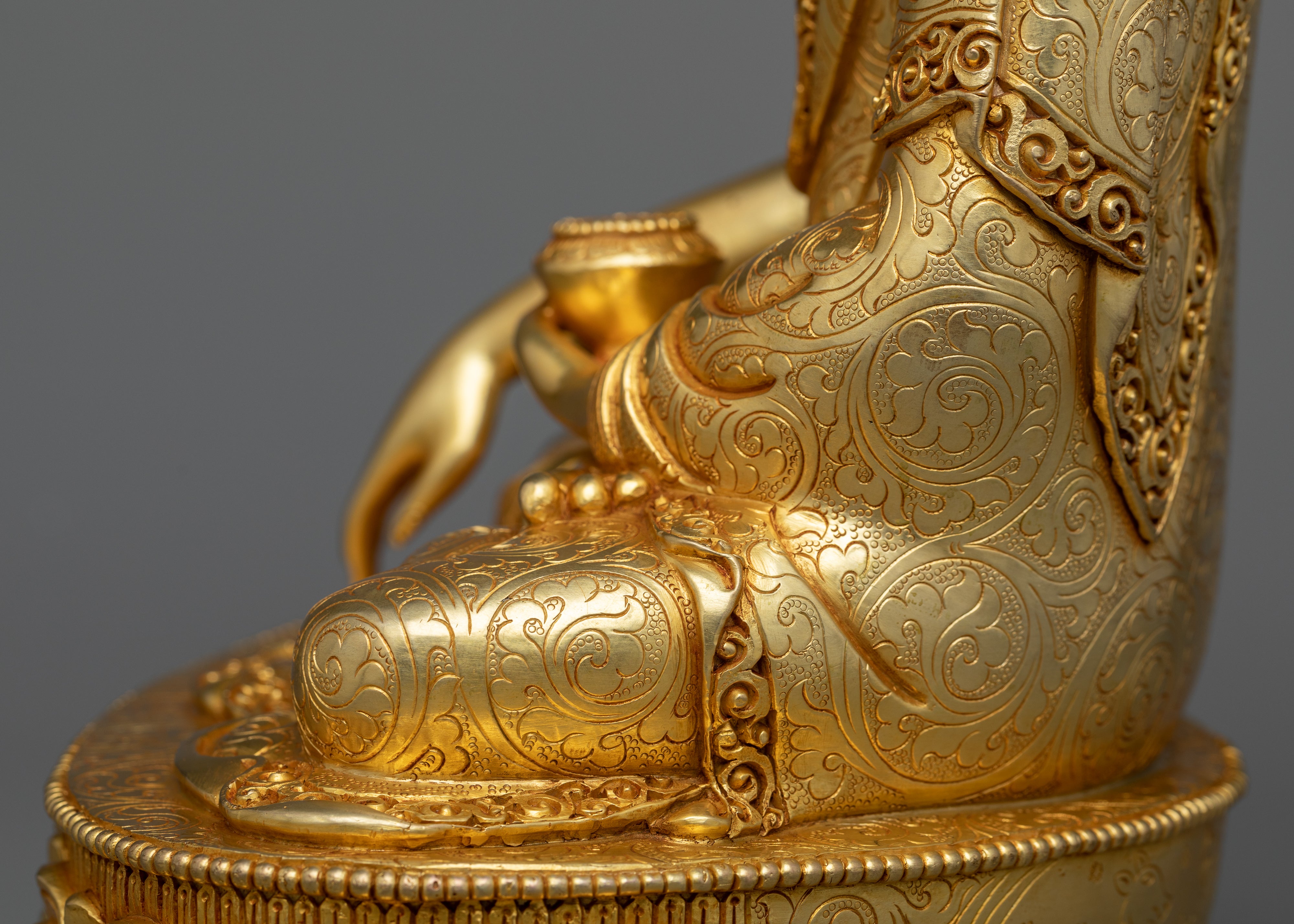 Shakyamuni Buddha Statue Made by Carving | Bright 24k Gold Electro Plated