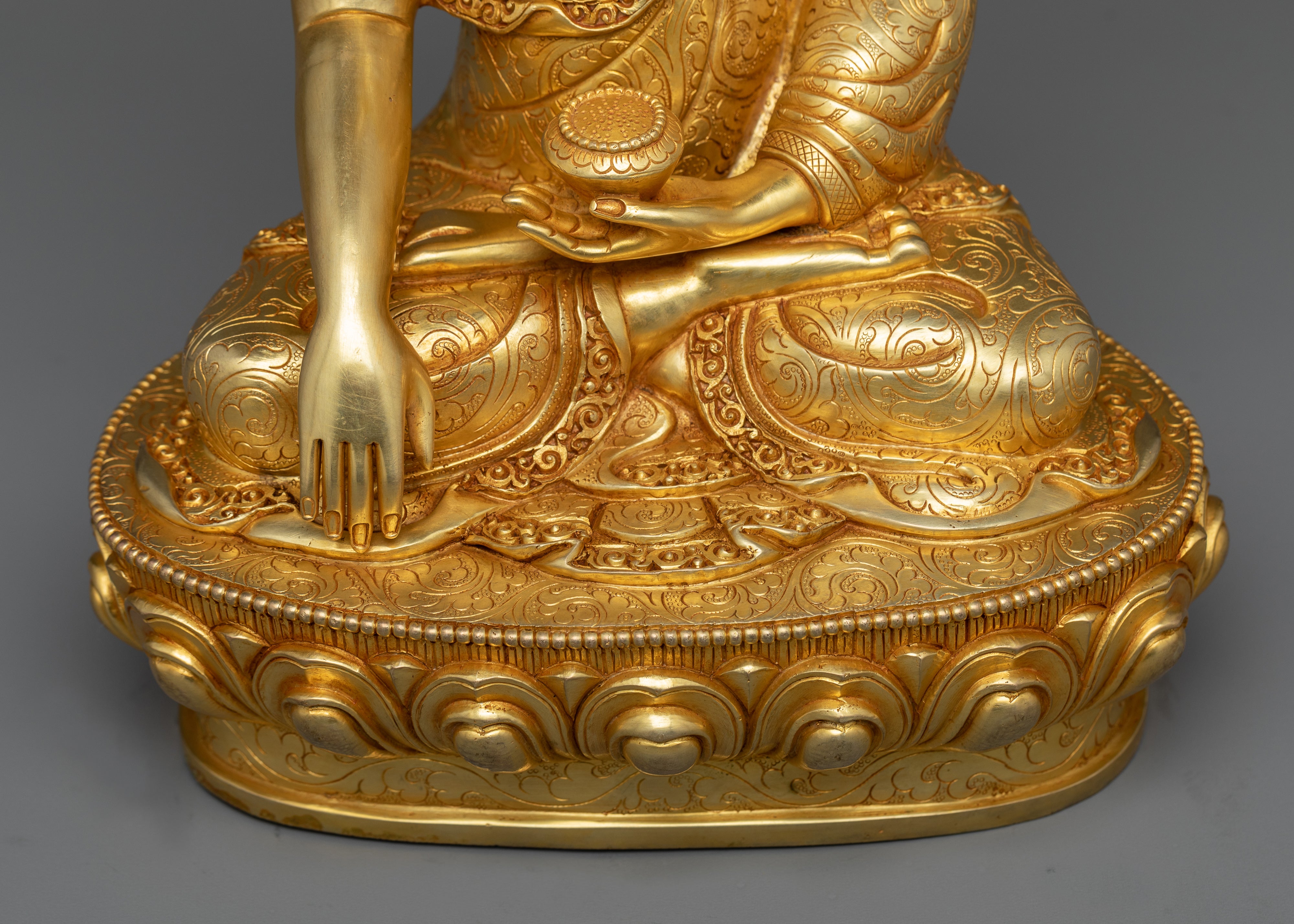 Shakyamuni Buddha Statue Made by Carving | Bright 24k Gold Electro Plated