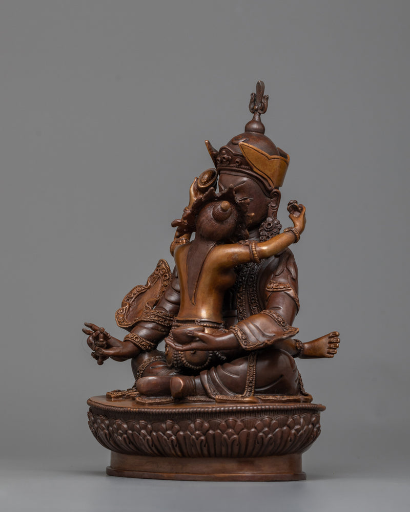 guru rinpoche with consort sculpture