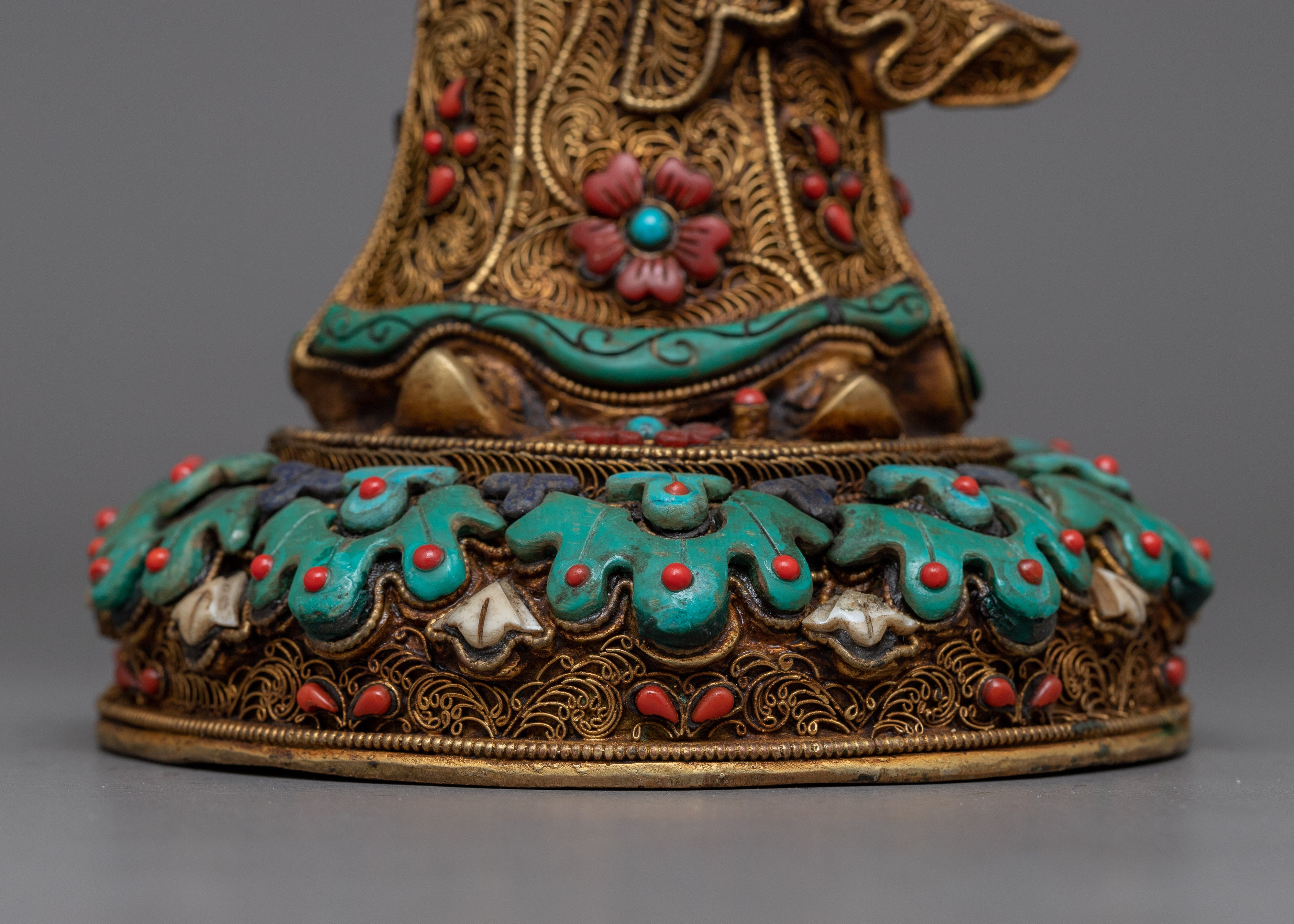 Standing Guru Rinpoche Sculpture | Presence of Padmasambhava