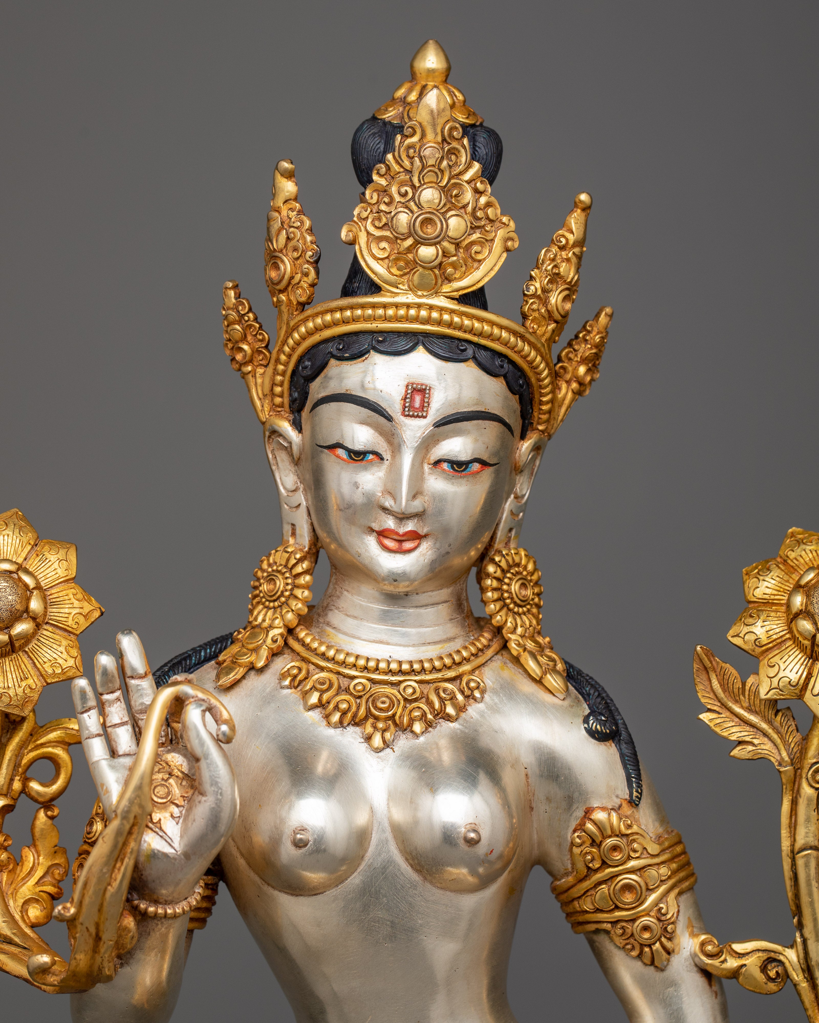 standing-green-tara-idol