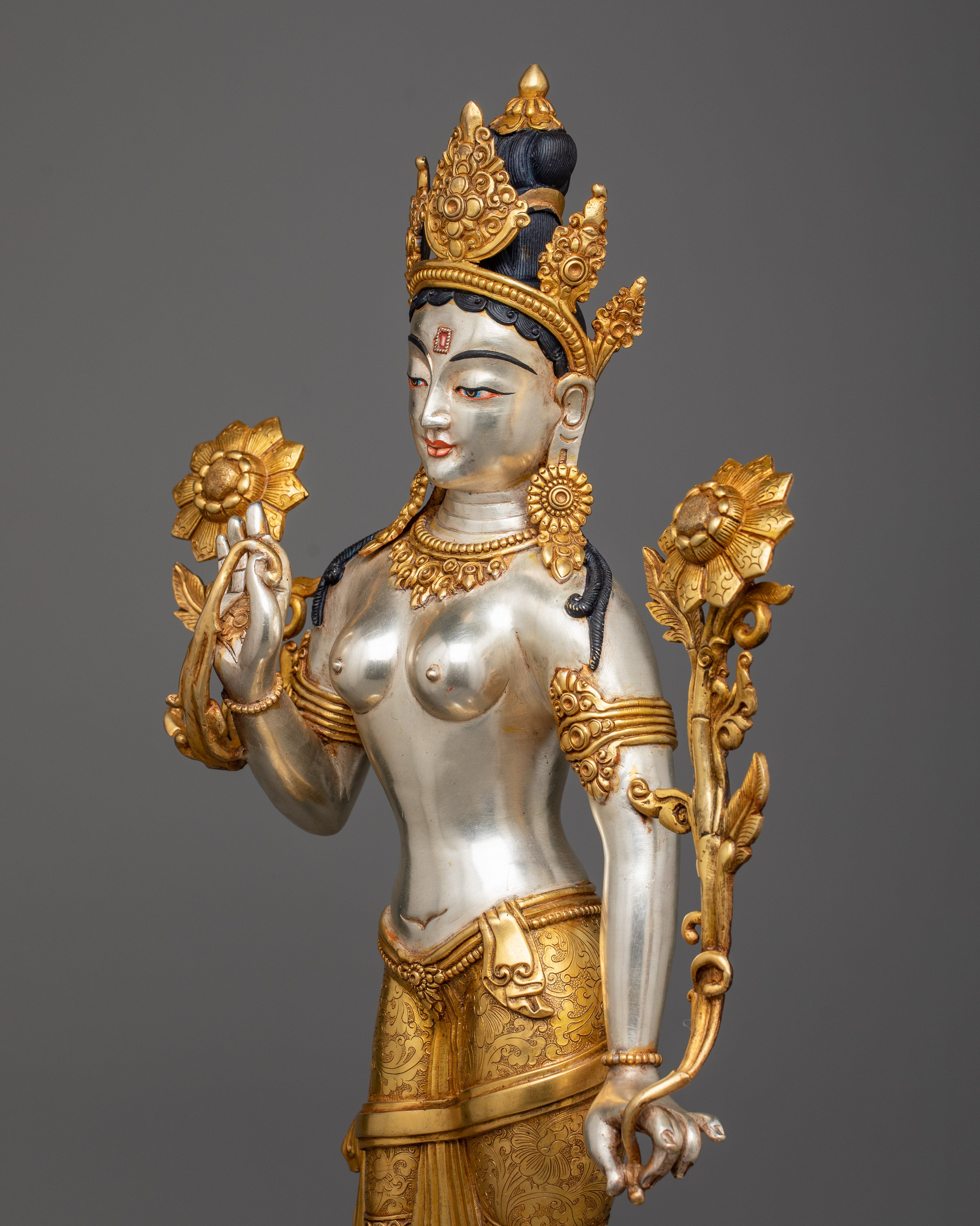 standing-green-tara-idol