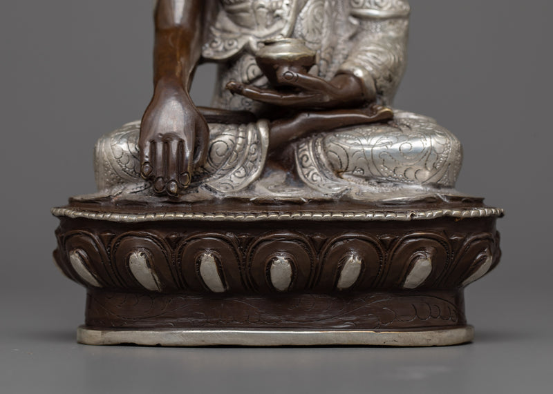 Lord Shakyamuni Buddha in Silver and Gold | Himalayan Handmade Artwork