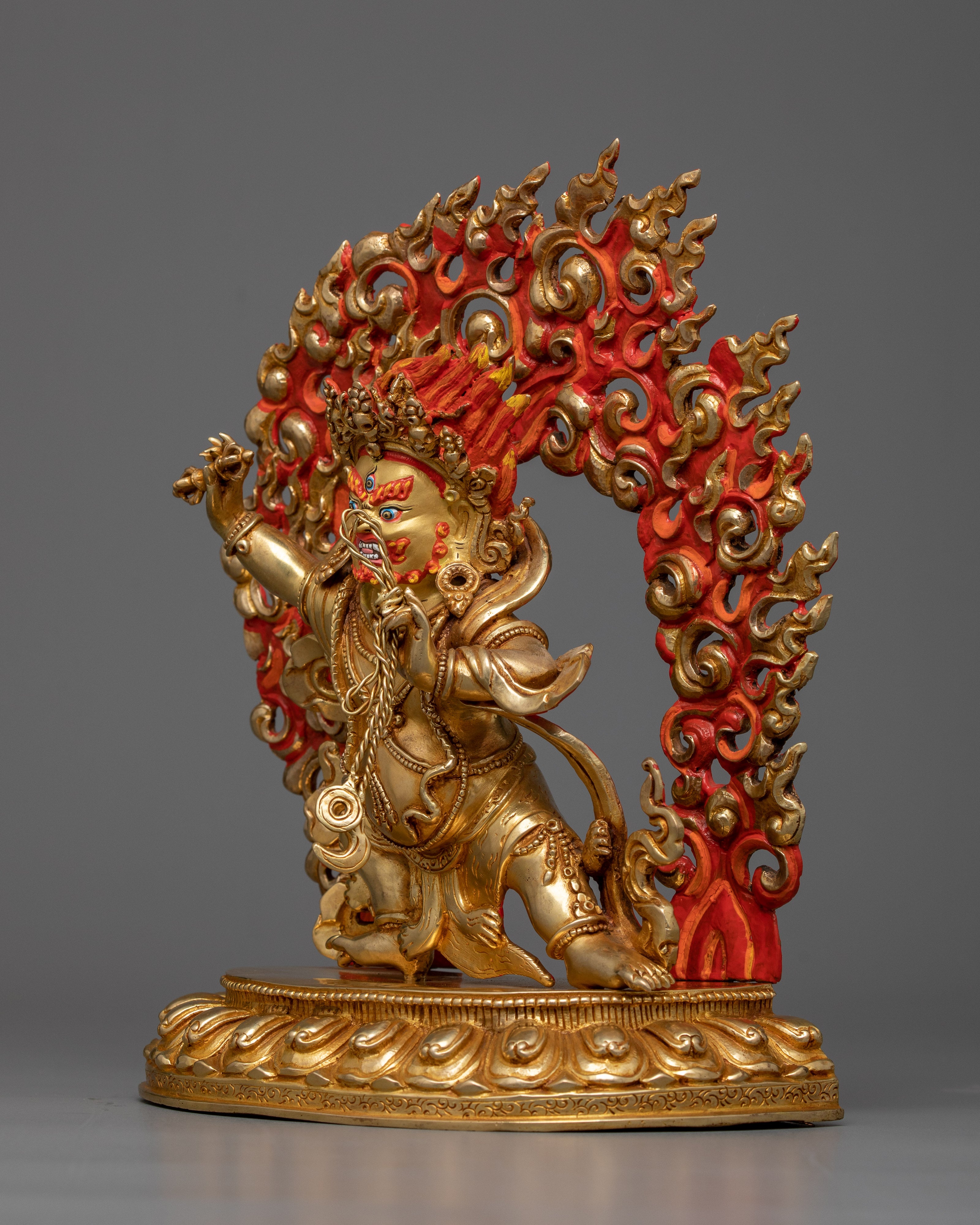 bodhisattva-vajrapani-sculpture- 