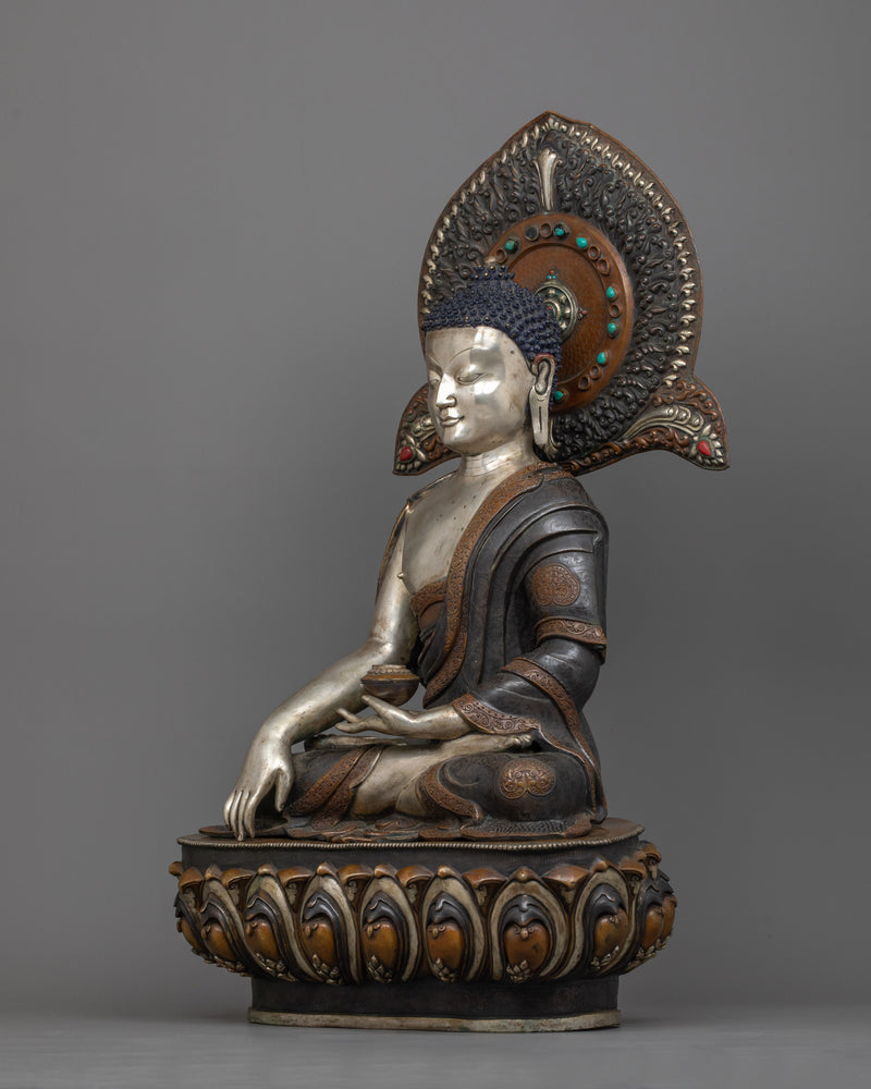 buddha-shakyamuni-seated-in-meditation