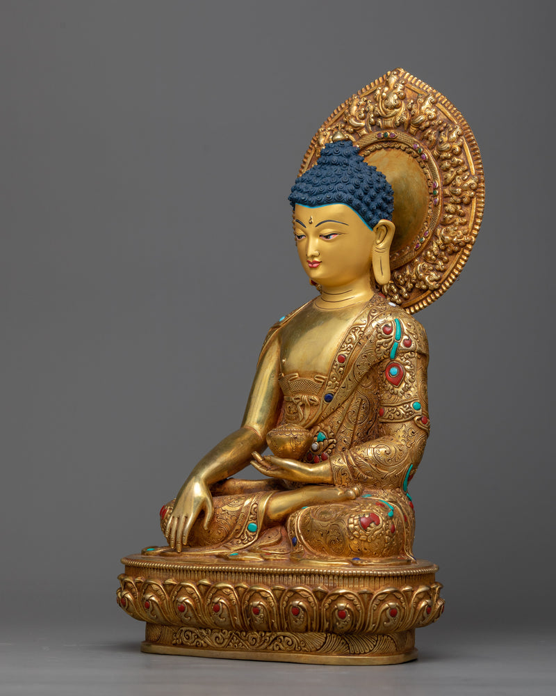 shakyamuni-buddha-gilt-sculpture