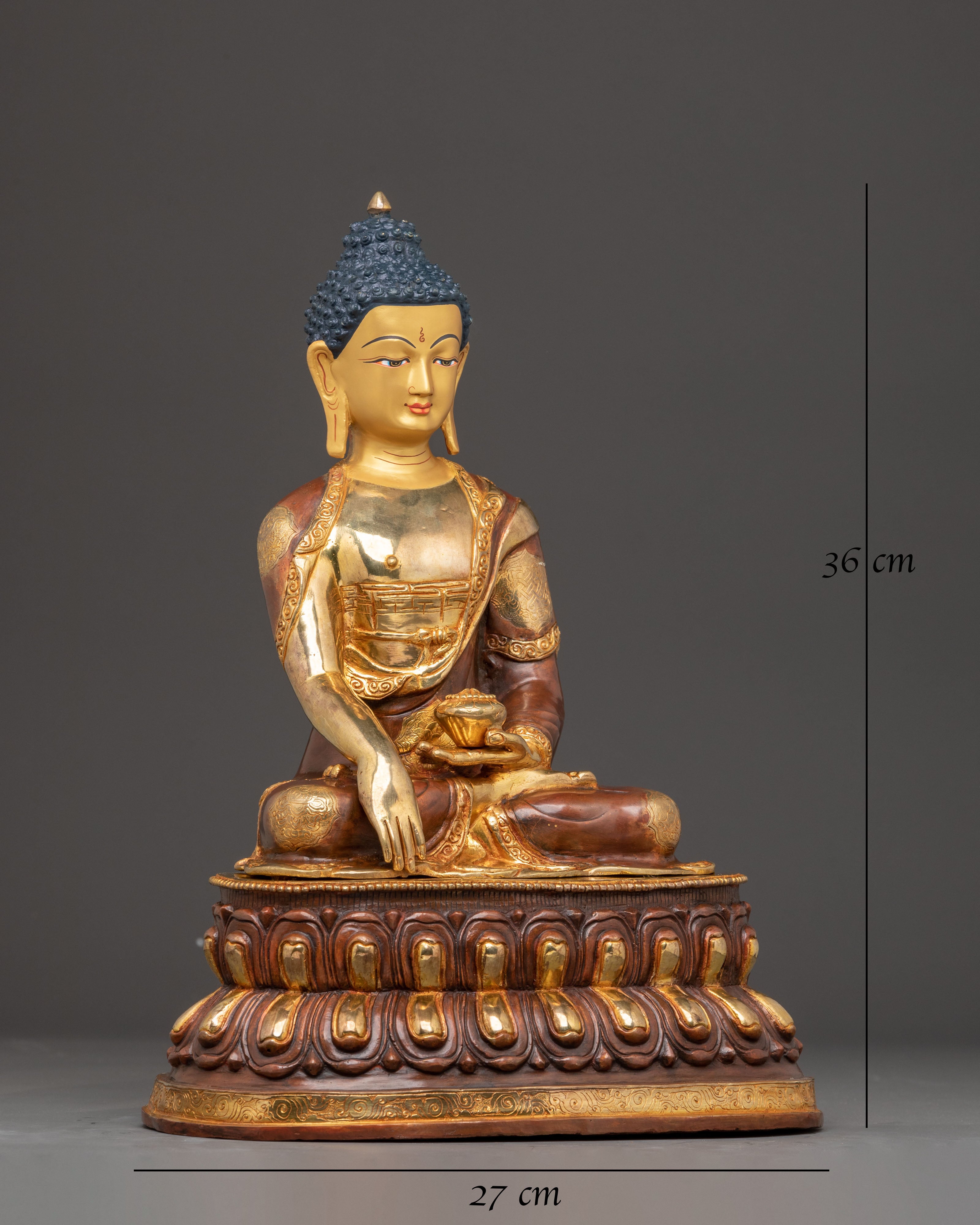 Golden Sculpture of Buddha Shakyamuni 