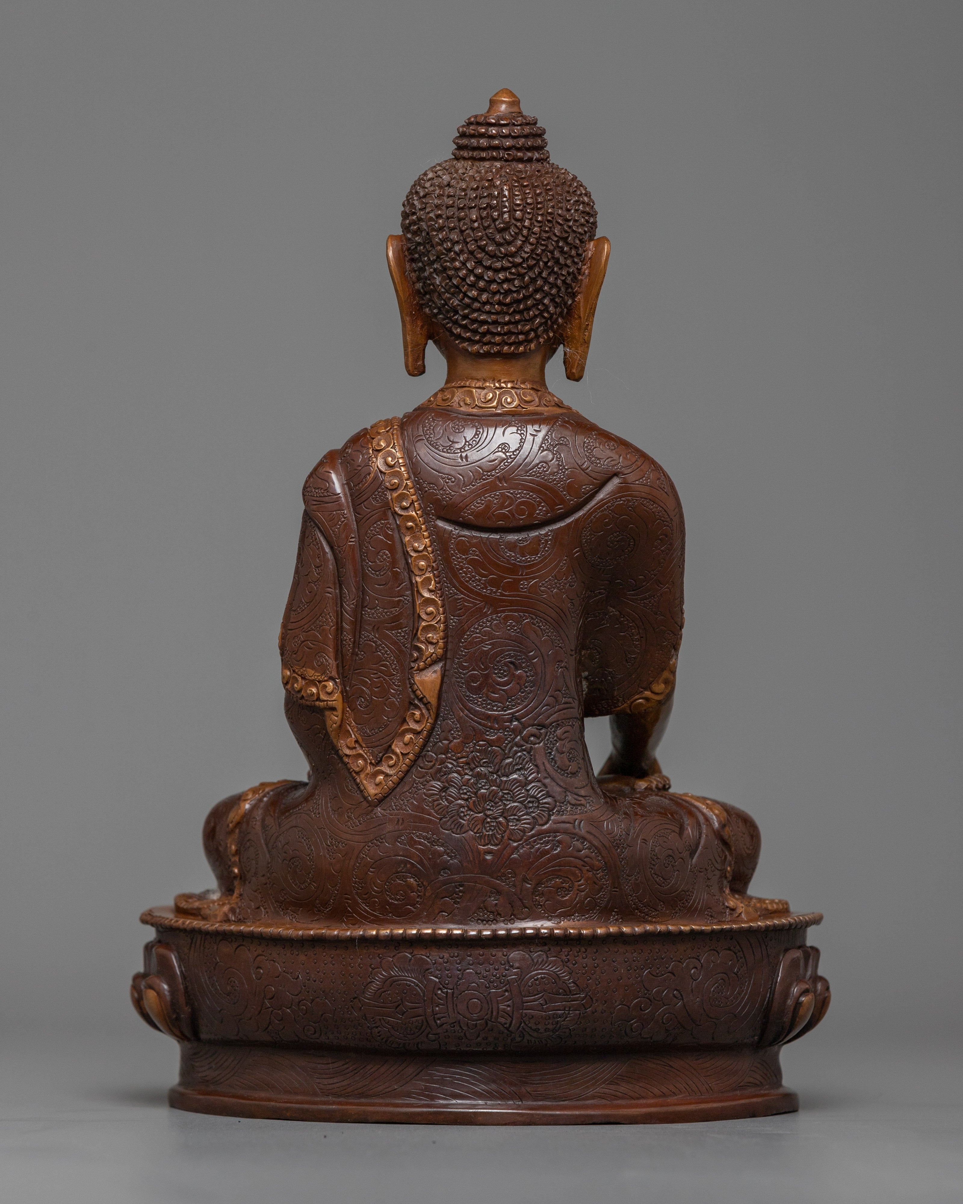 Serene Shakyamuni Buddha Oxidized Statue | A Symbol of Peace
