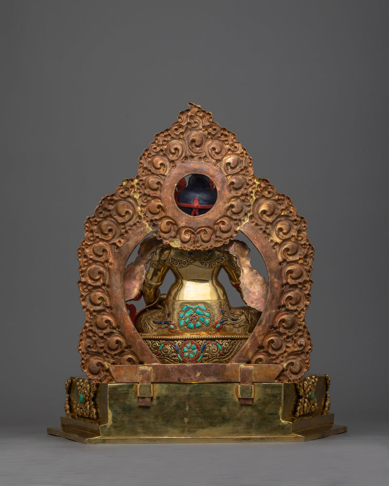 Grand dzambhala sculpture