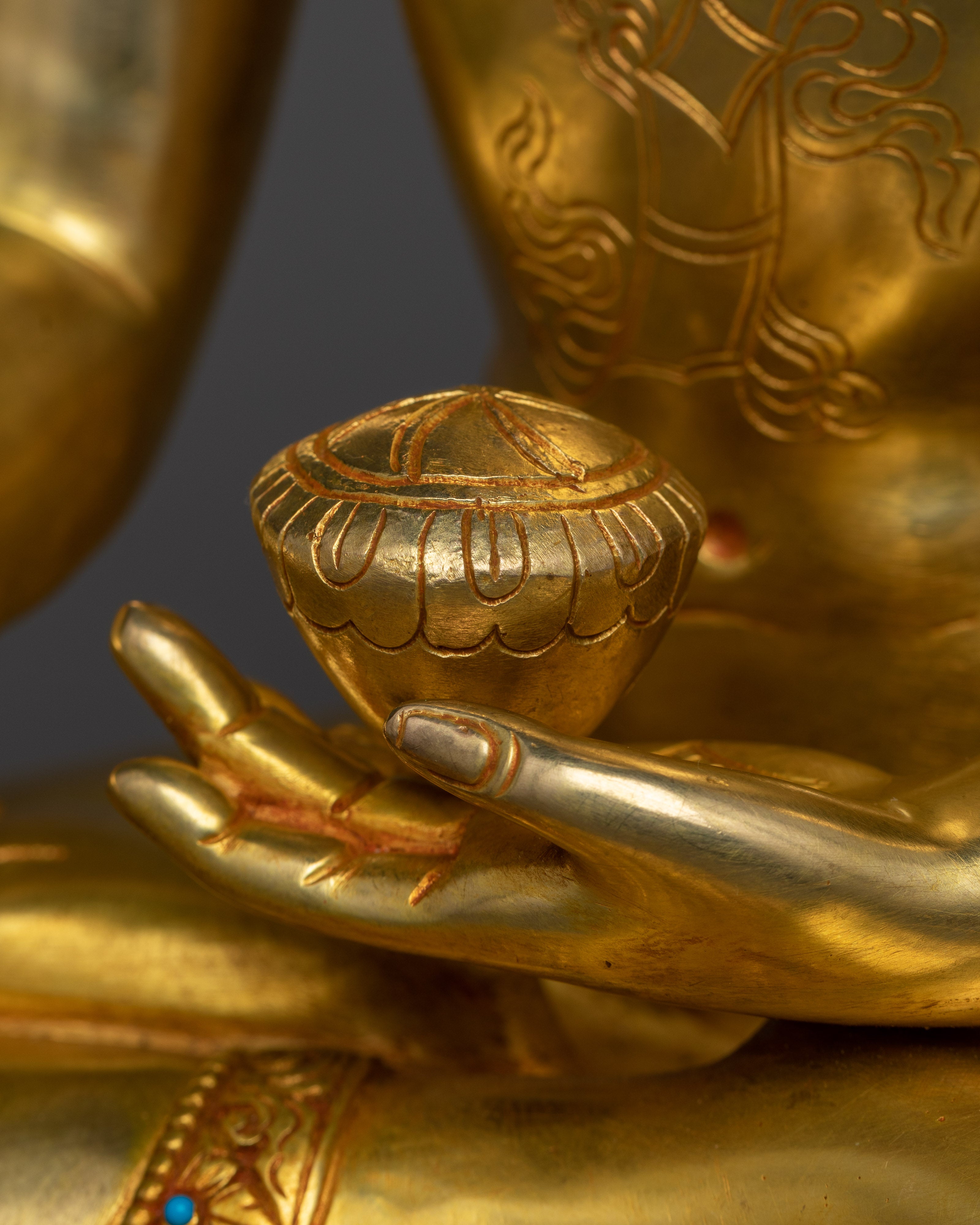 Siddhartha Gautama Buddha: The Enlightened One | 24K Gold Gilded Statue
