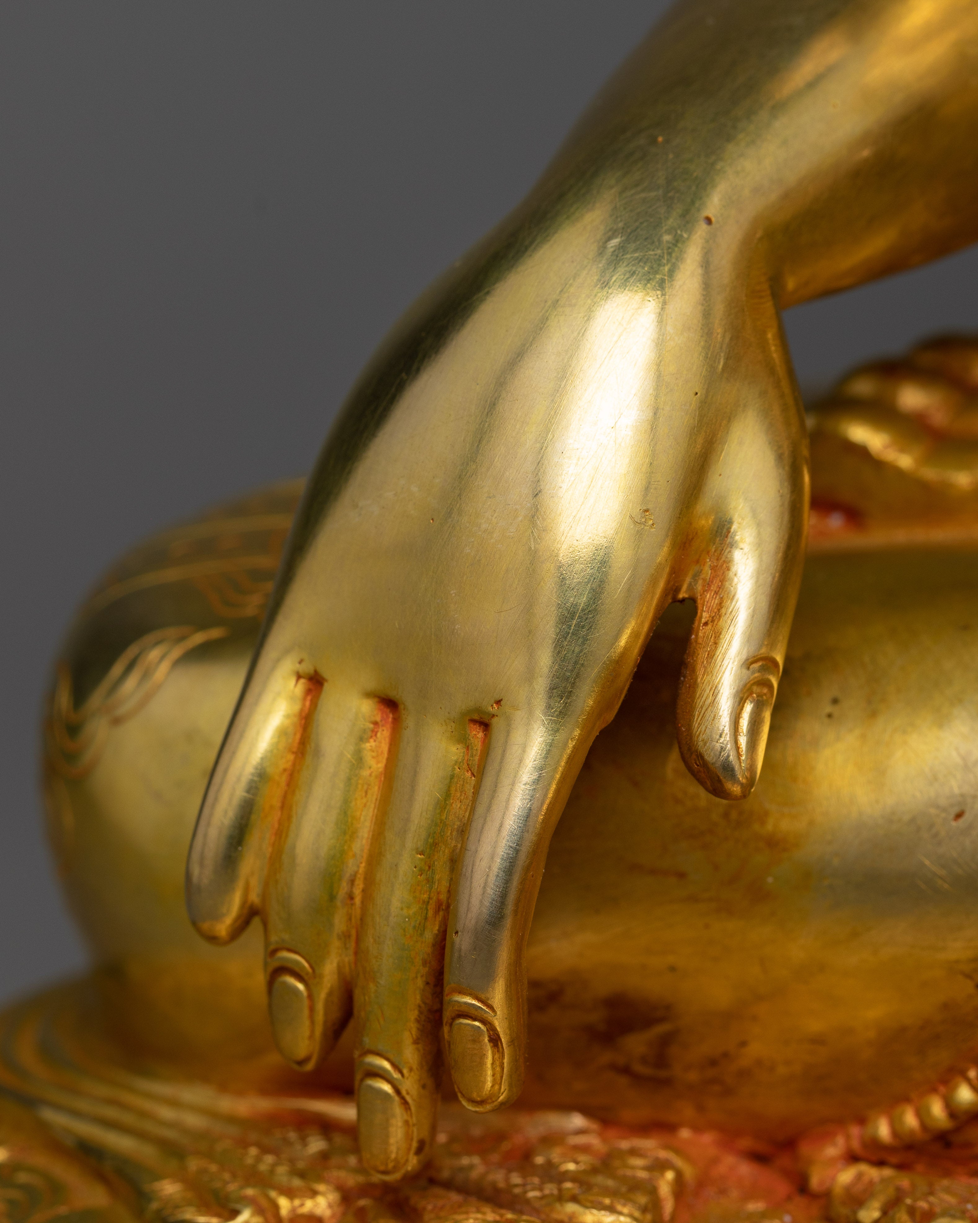 Siddhartha Gautama Buddha: The Enlightened One | 24K Gold Gilded Statue