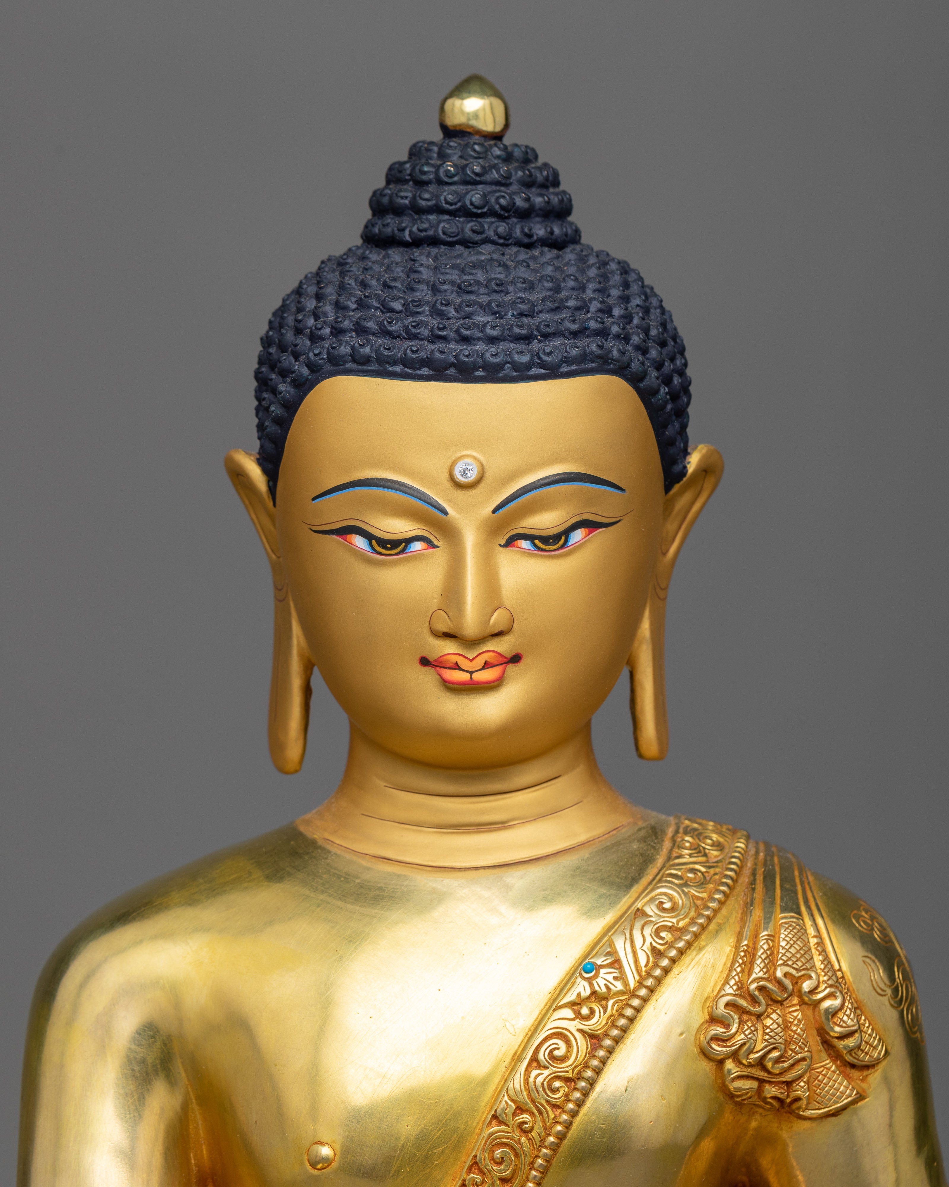 siddhartha-gautama-buddha gilt statue