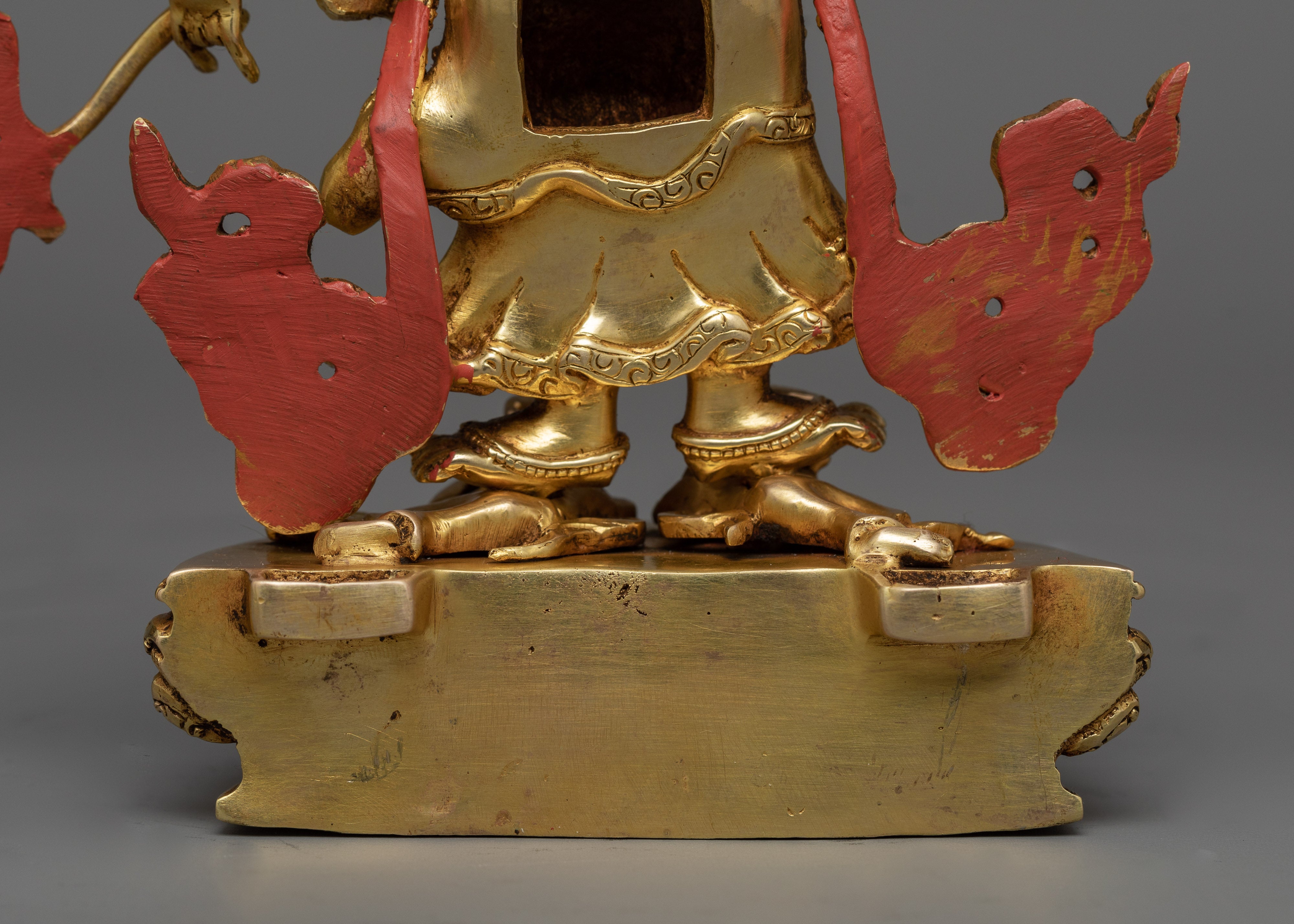 White Mahakala Statue | Unveil the Essence of Protection