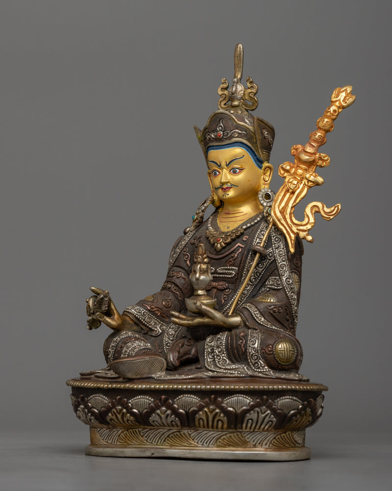 lotus-born-guru-rinpoche-sculpture