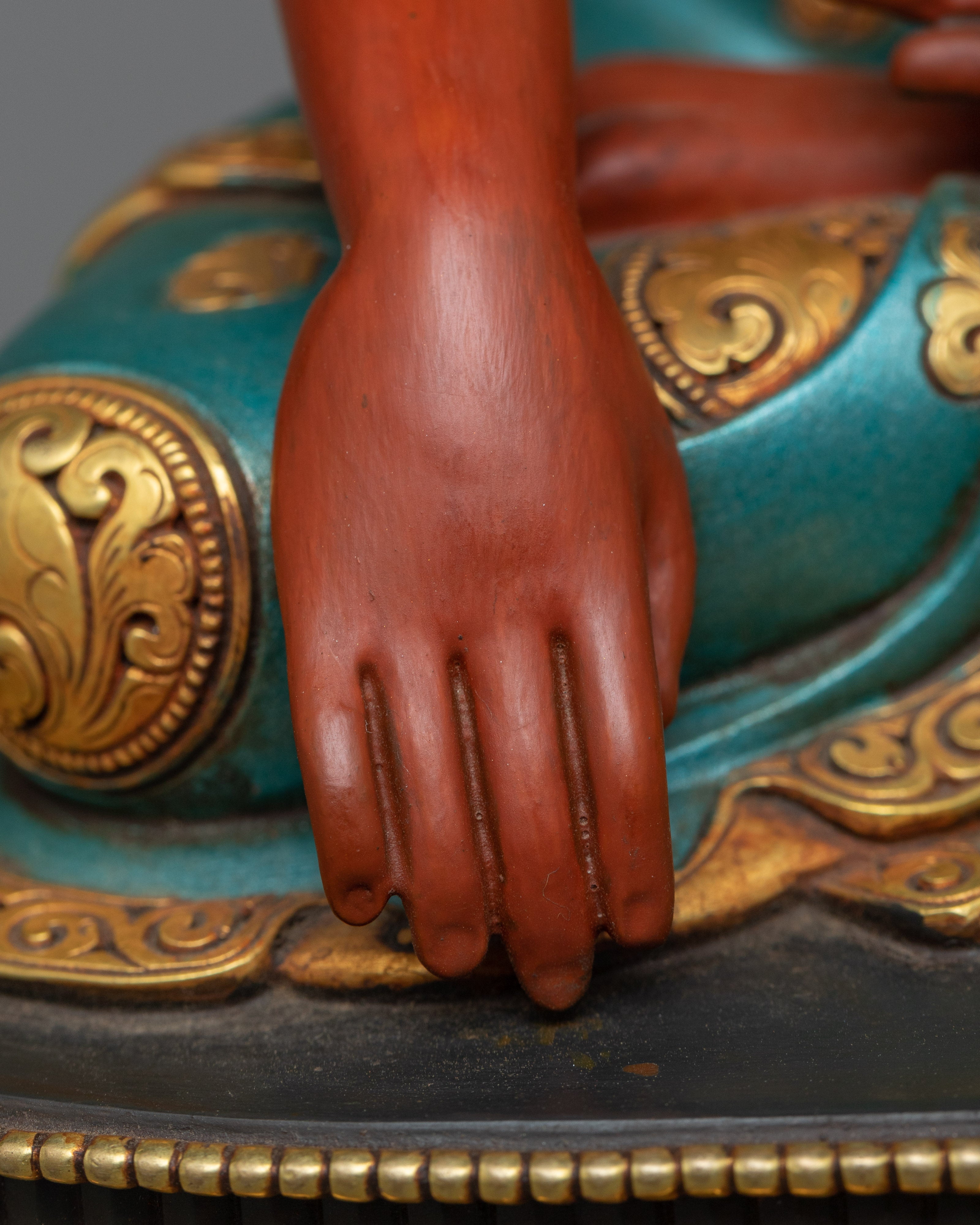 Divine Buddha Shakyamuni on Throne | Illumination of the Dharma