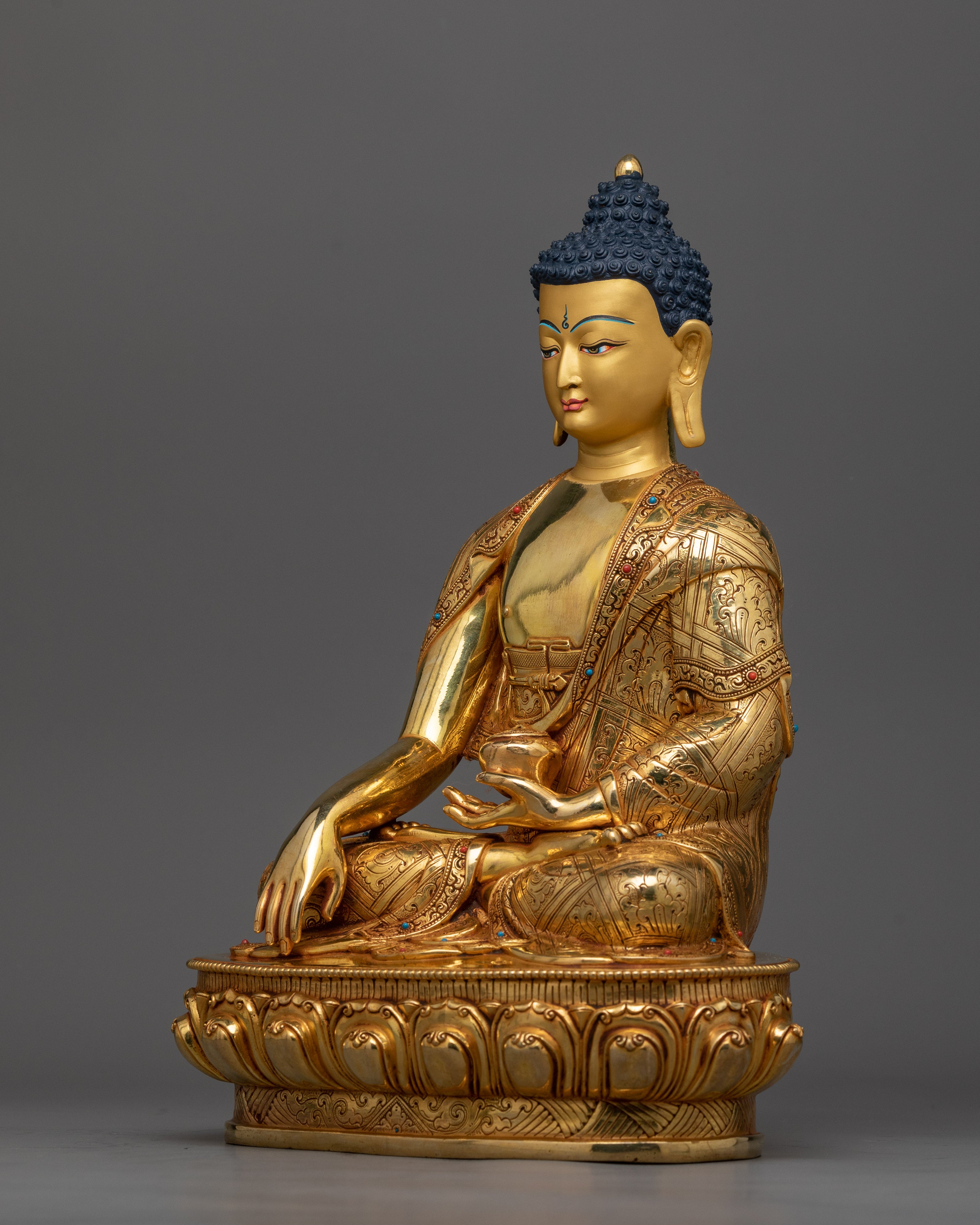 Buddha shakyamuni copper sculpture