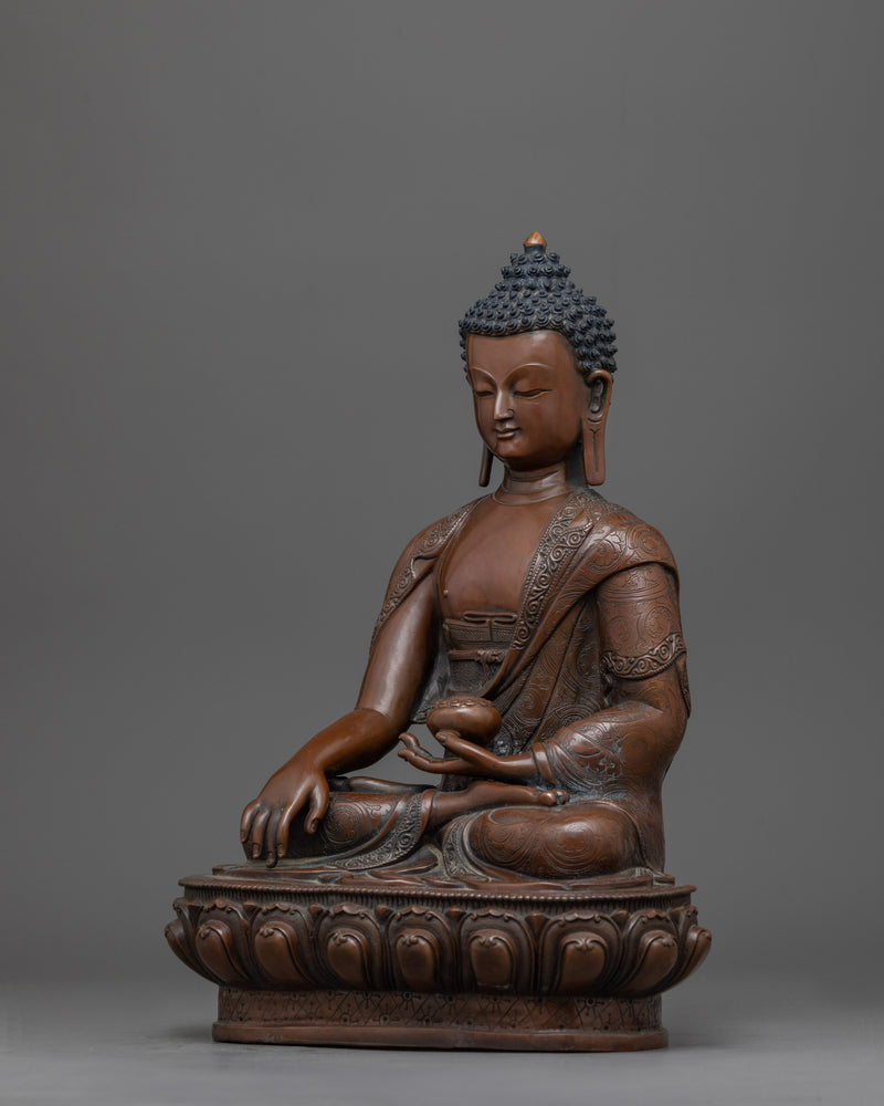 historical-buddha-shakyamuni-sculpture