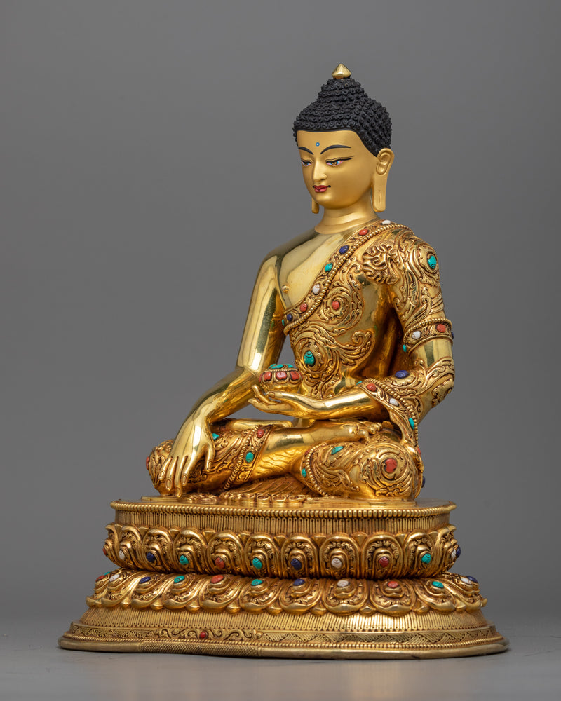 shakyamuni-buddha with elongated ear
