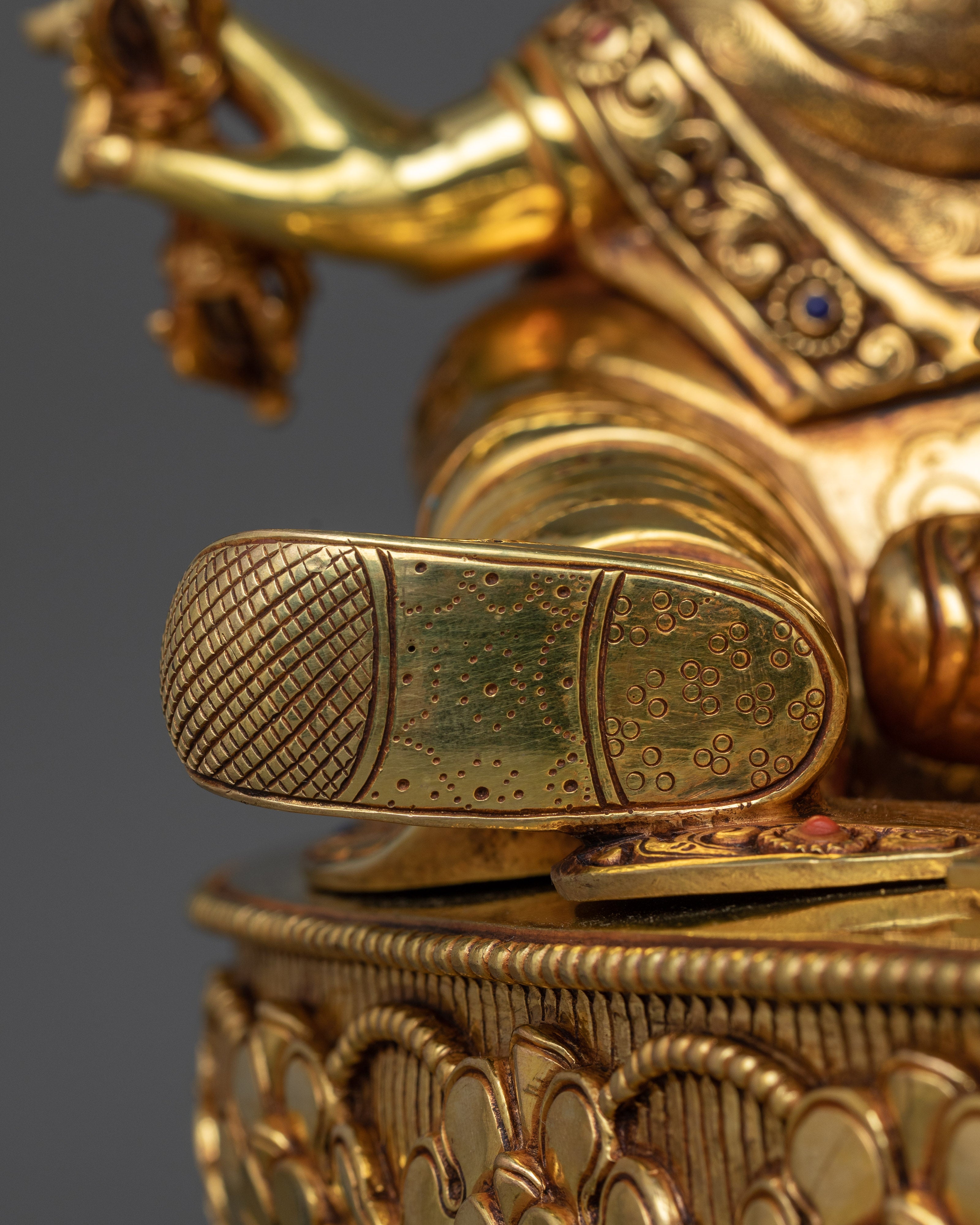 The Vajra Master Guru Rinpoche Statue | Manifestation of Spiritual Authority and Enlightenment